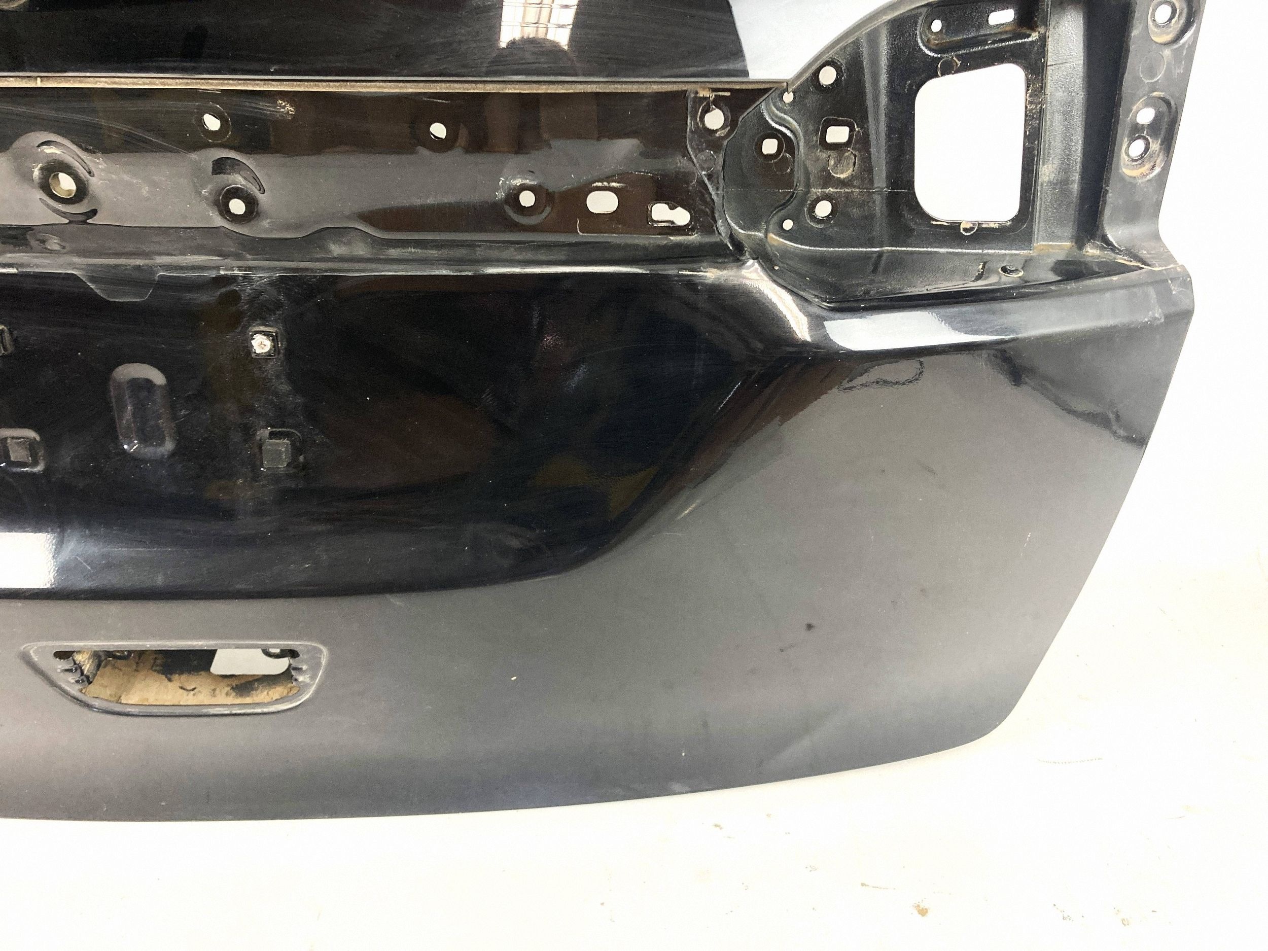 Chrysler Pacifica 2017-26 rear trunk door boot rear part