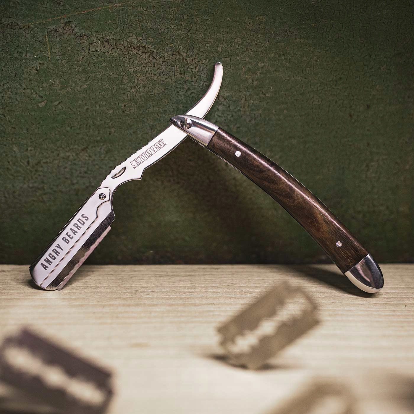 Zizka – Brzytwa do golenia, skóra, Angry Beards Rodzaj na żyletki