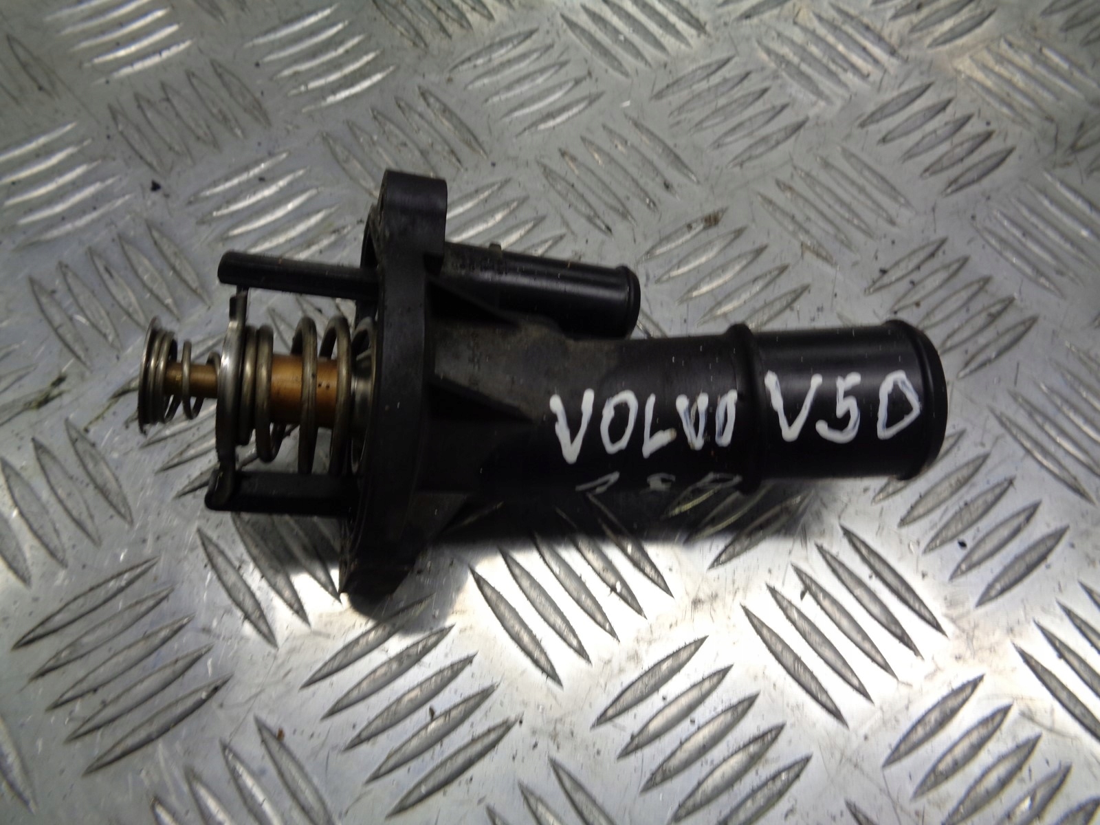 OBUDOWA TERMOSTATU VOLVO V50 1.8 4M5G-EF