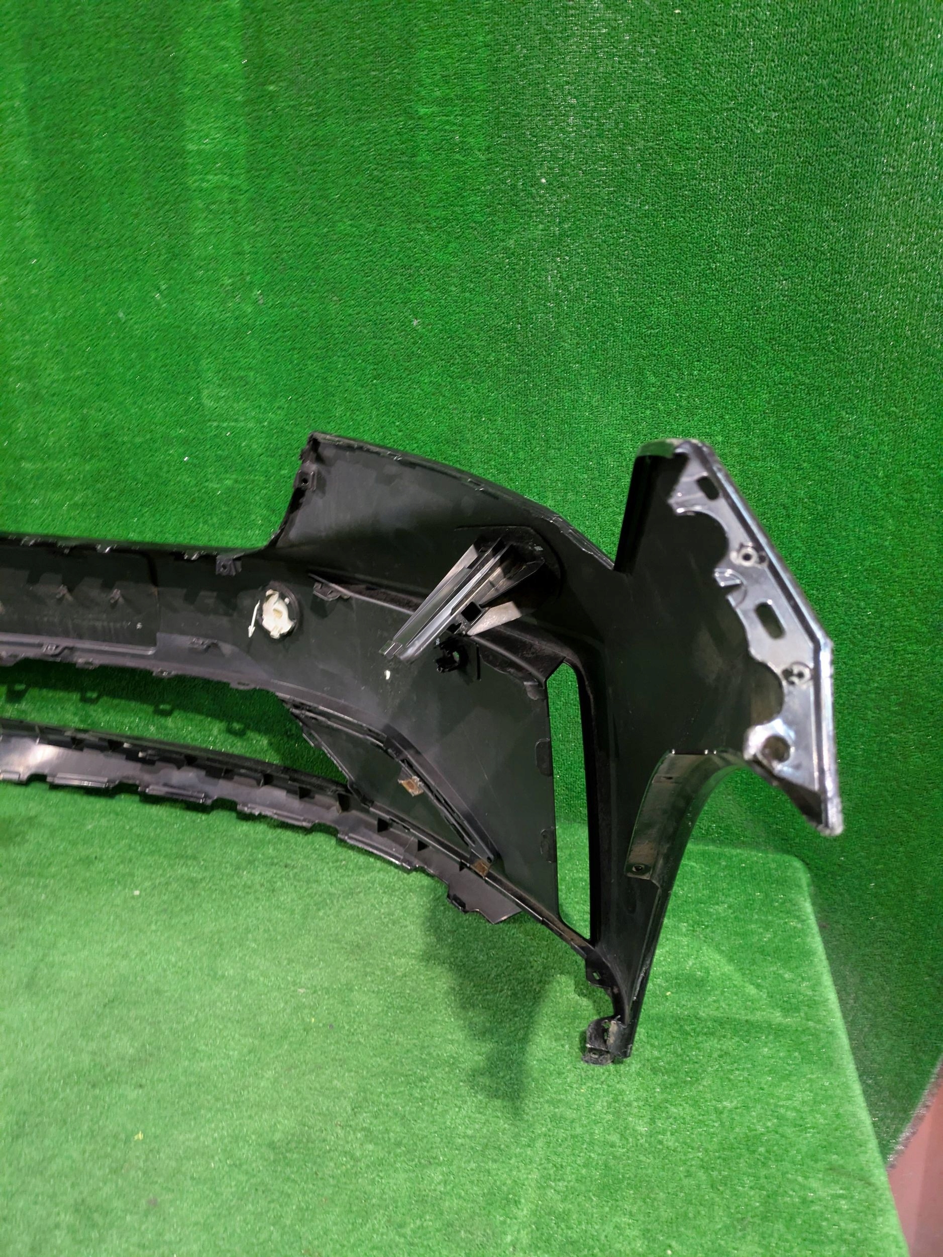 front bumper front SKODA ENYAQ 5LA NR.Z6453