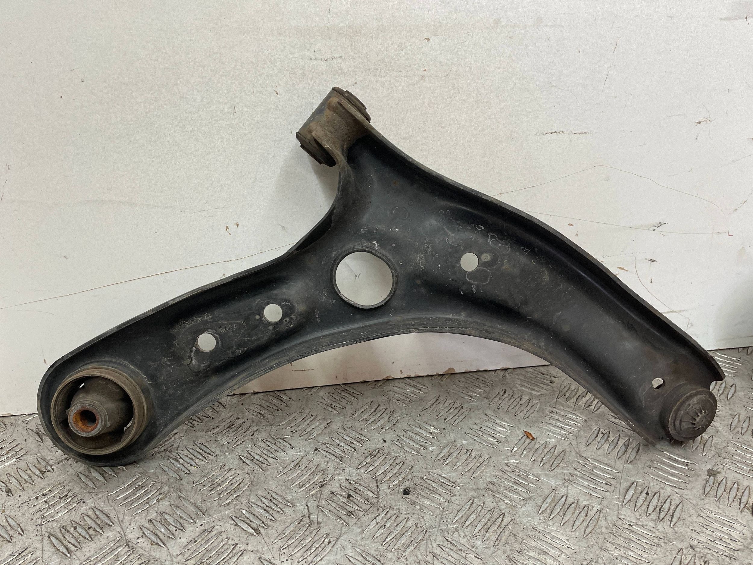 arm front front left left KIA RIO 4 IV 17