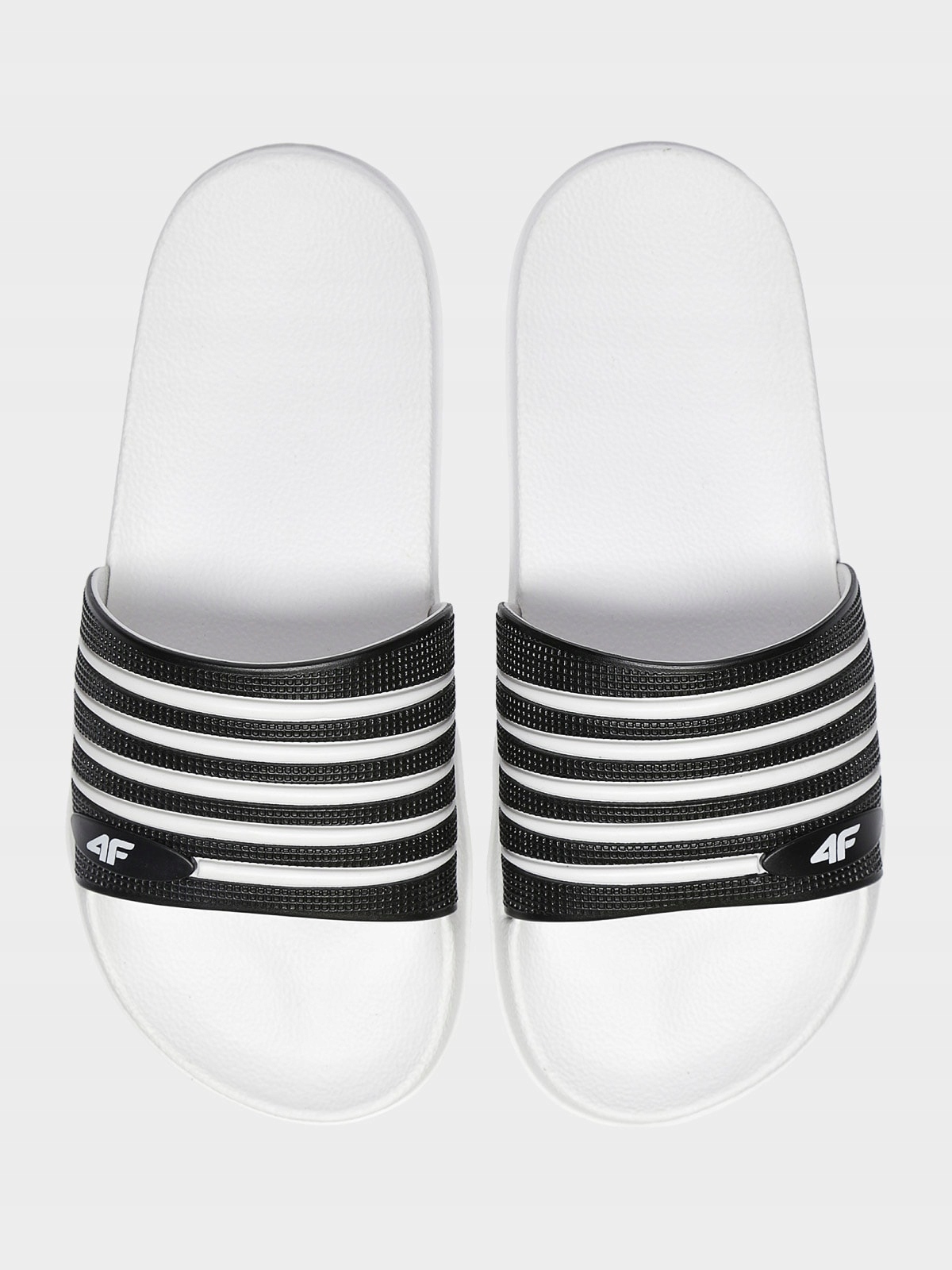 

Klapki Damskie 4F KLD200 Nos Czerń 20S 36