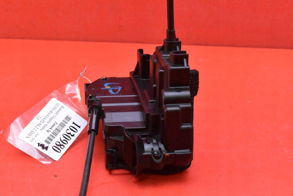 lock door left front front EU RENAULT MEGANE SCENIC 3 III 09-12