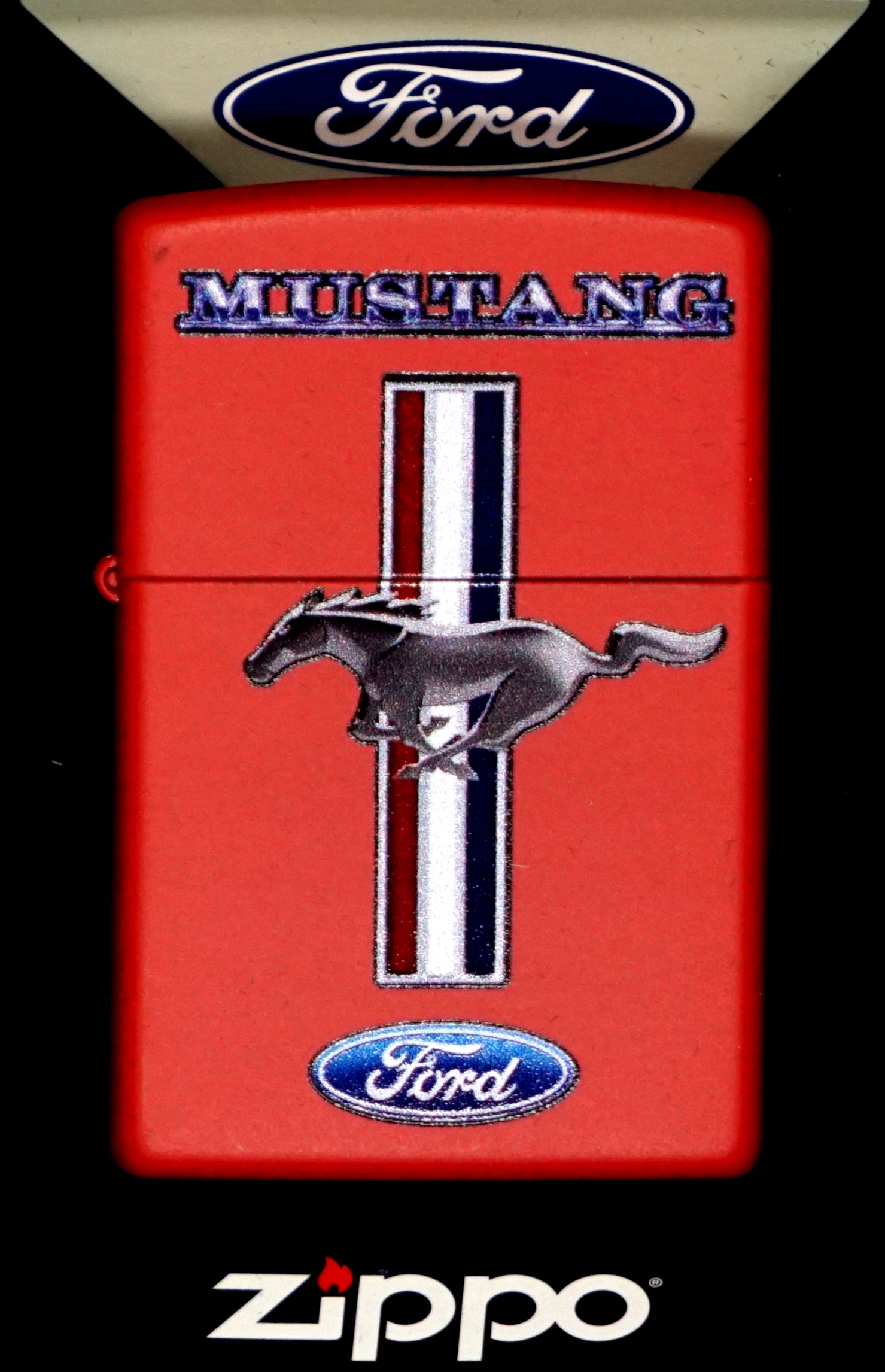 Zapalovač Zippo Ford Mustang 60003580 Větruodolný benzínový