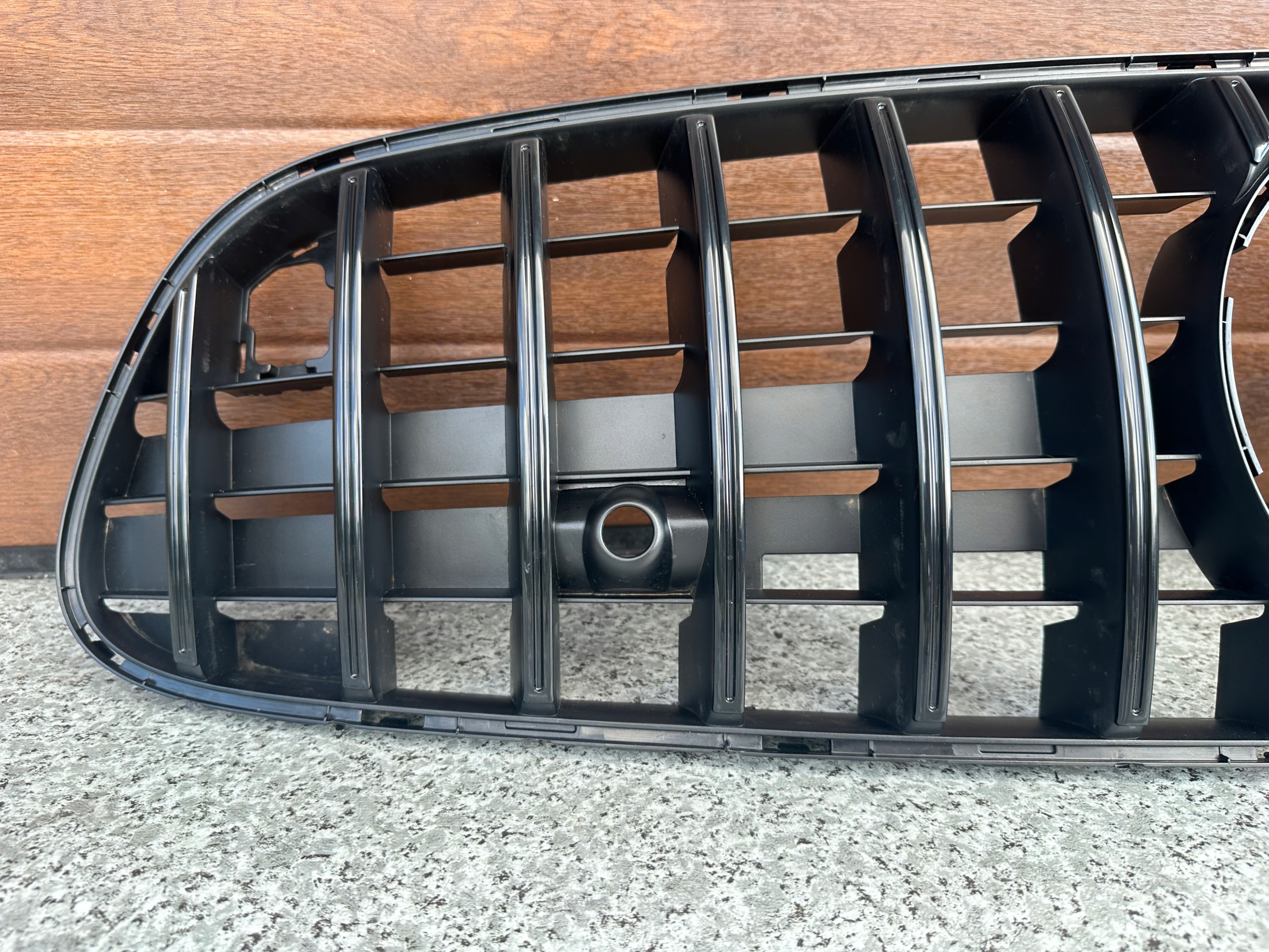 MERCEDES GT GT-R A190 LIFT GRILL ATRAPA NOWA ORYGINALNA Typ samochodu Samochody osobowe