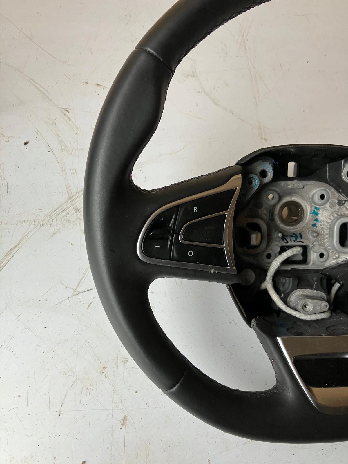 lenkrad Leder MULTIFUNKCJA MEGANE IV