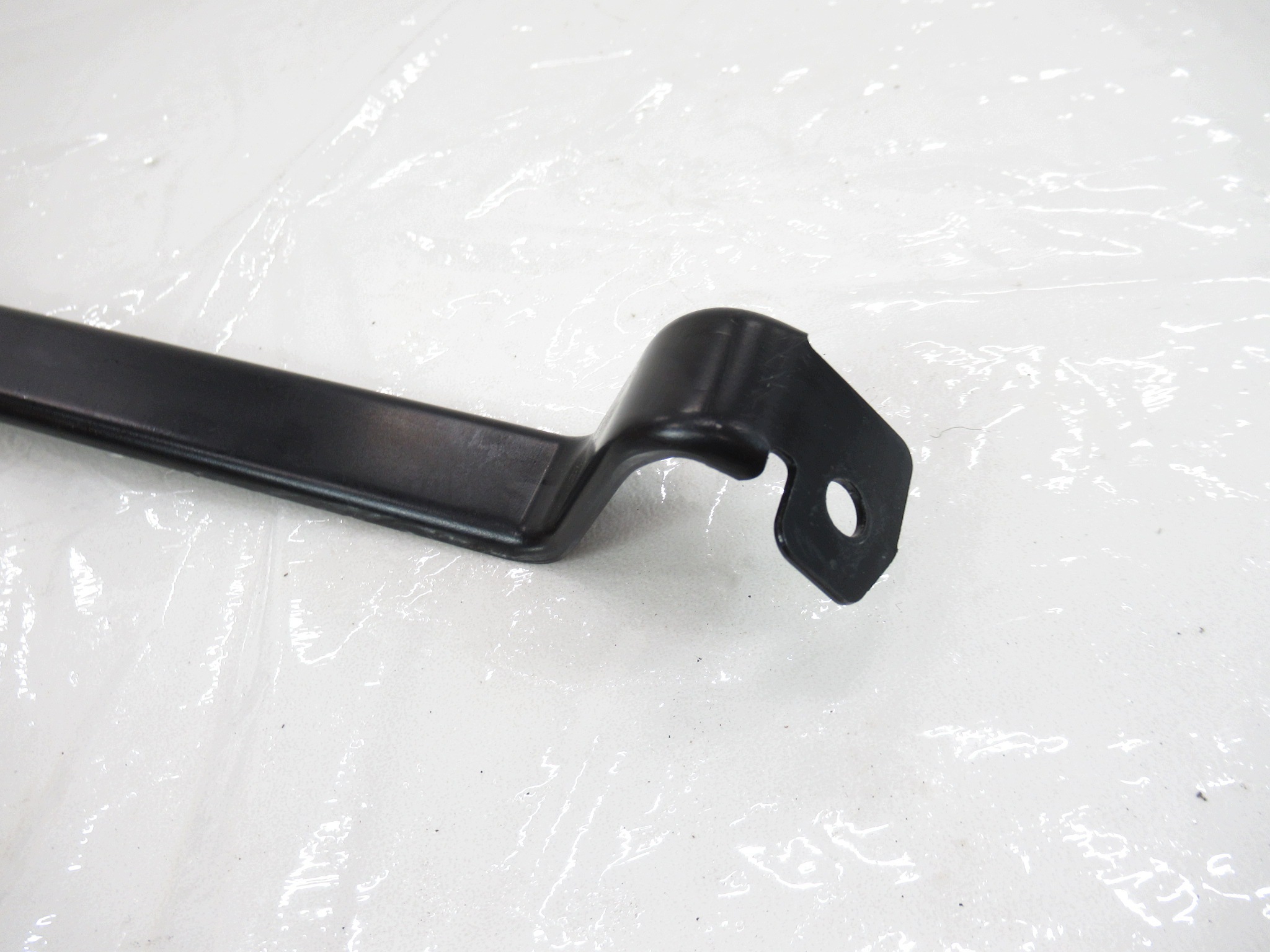 Halter Halter akumulatora BMW e60 e61 Sedan KOMBI