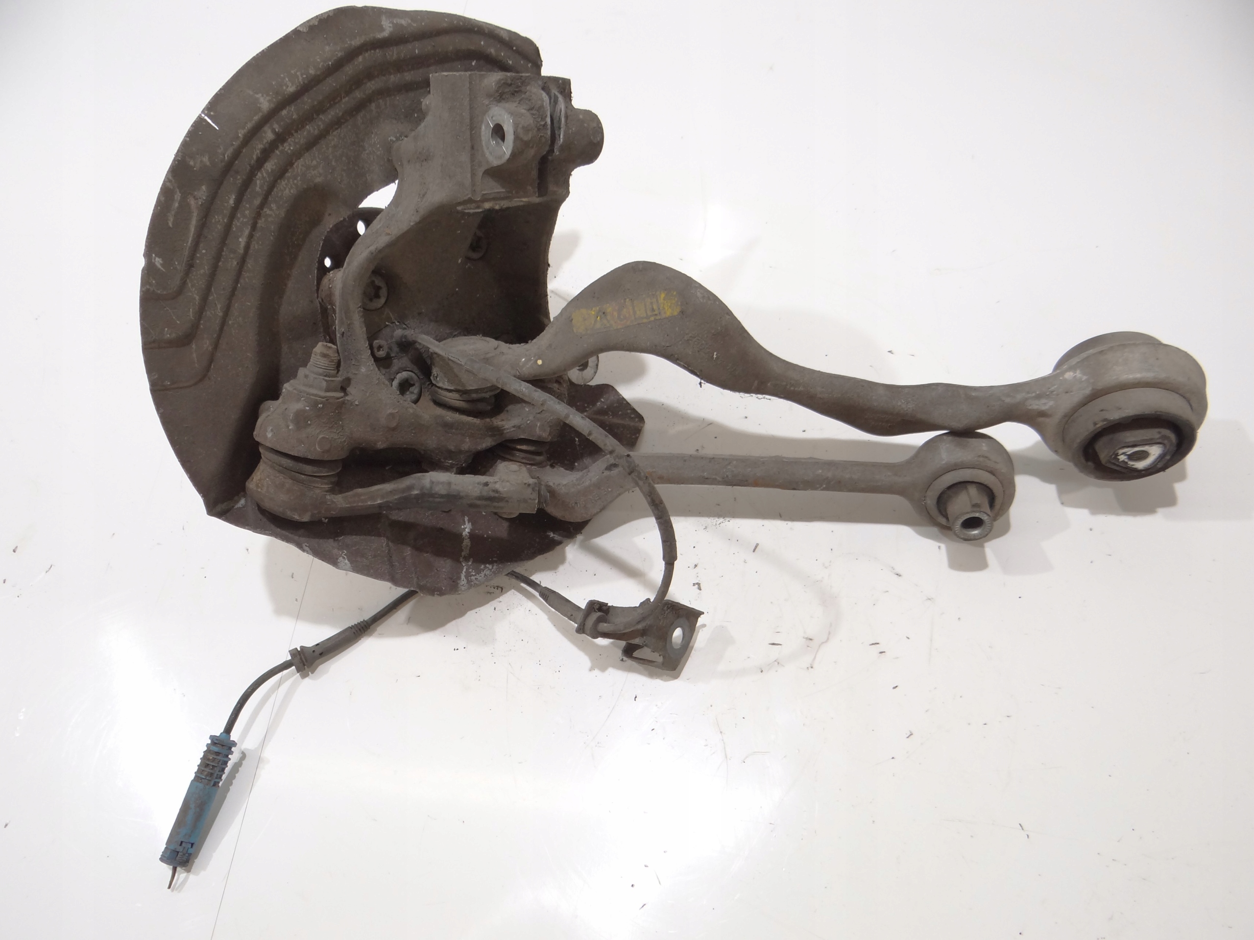 čepu otoč pravá přední předek BMW X1 E84 N47 OE SDRIVE (16098675)