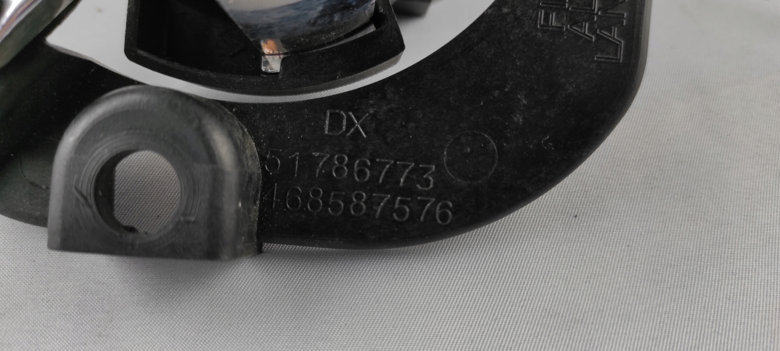 HALOGEN FIAT 500 PRAWY DX NOWY ORYGINAŁ Numer katalogowy części 51786773