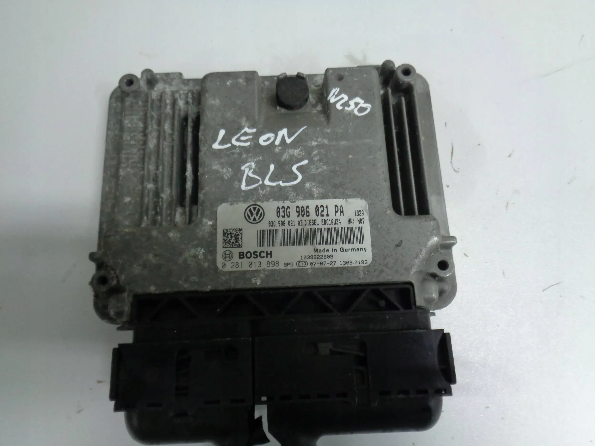 SEAT LEON II VW GOLF V 1.9 TDI control unit computer of the engine 03G906021PA