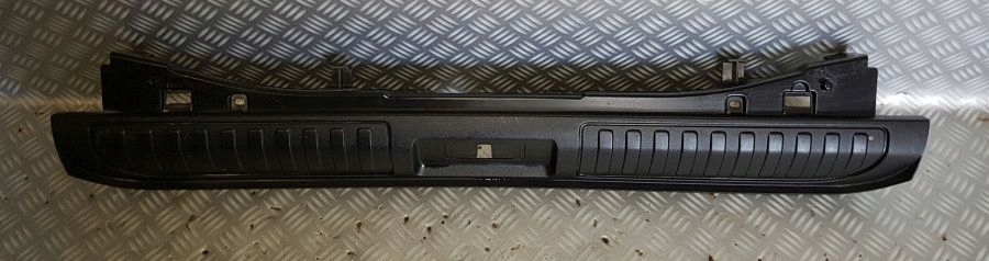 RANGE ROVER SPORT L494 OSŁONA PASA TYLNEGO