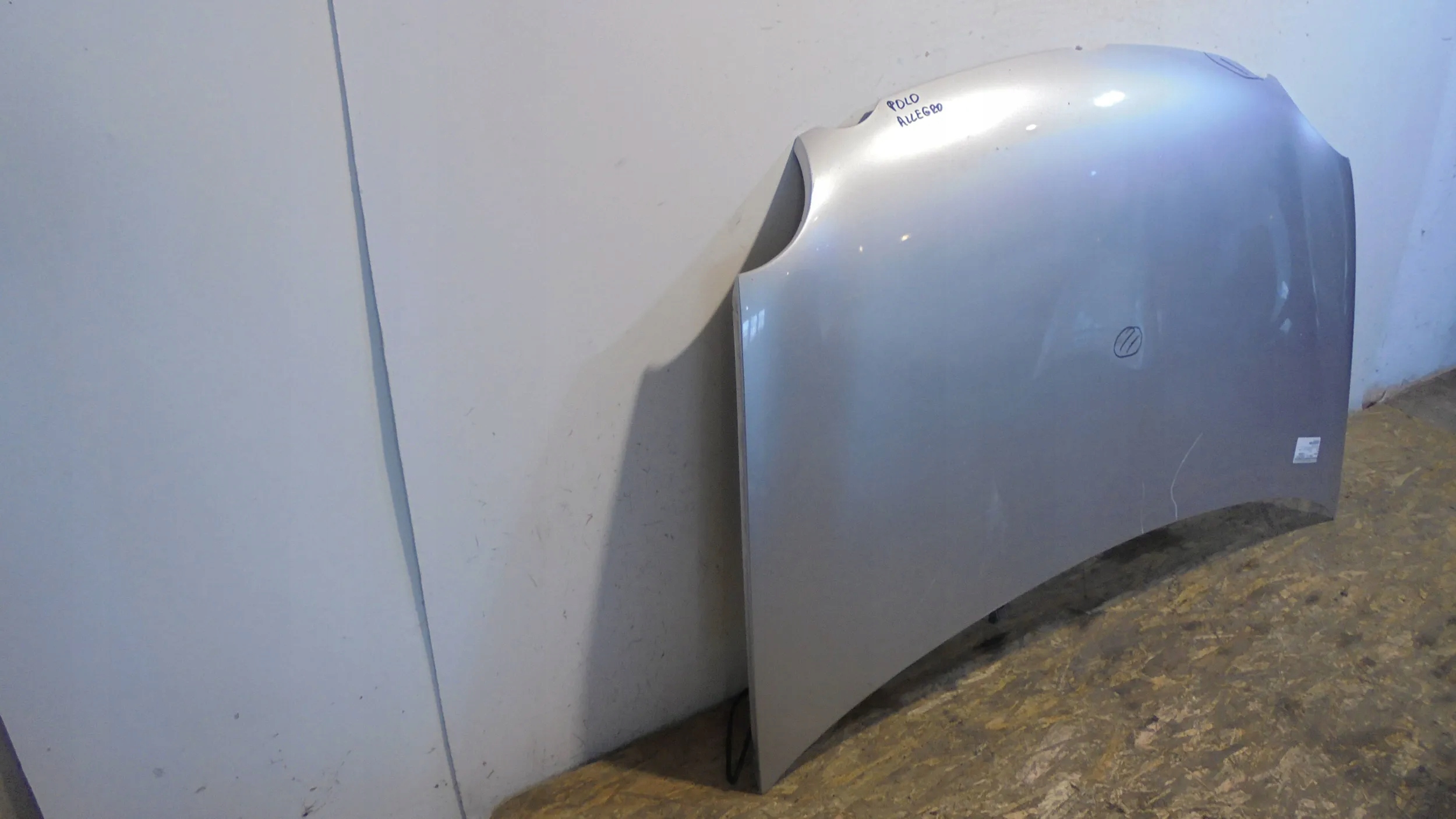 bonnet front Volkswagen Polo 6Q0