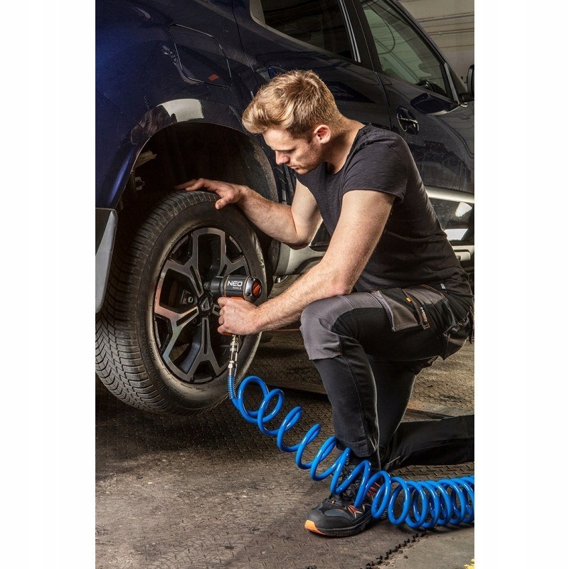 PNEUMATYCZNY KLUCZ UDAROWY 1/2'' 1300NM NEO Waga produktu z opakowaniem jednostkowym 2.8 kg