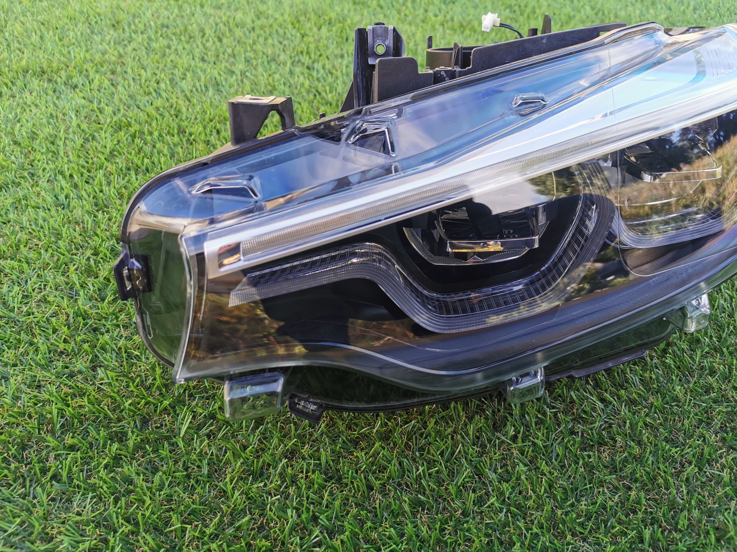 BMW M3 M4 LIFT ADAPTIVE LED LCI LAMPA LEWA Strona zabudowy lewa