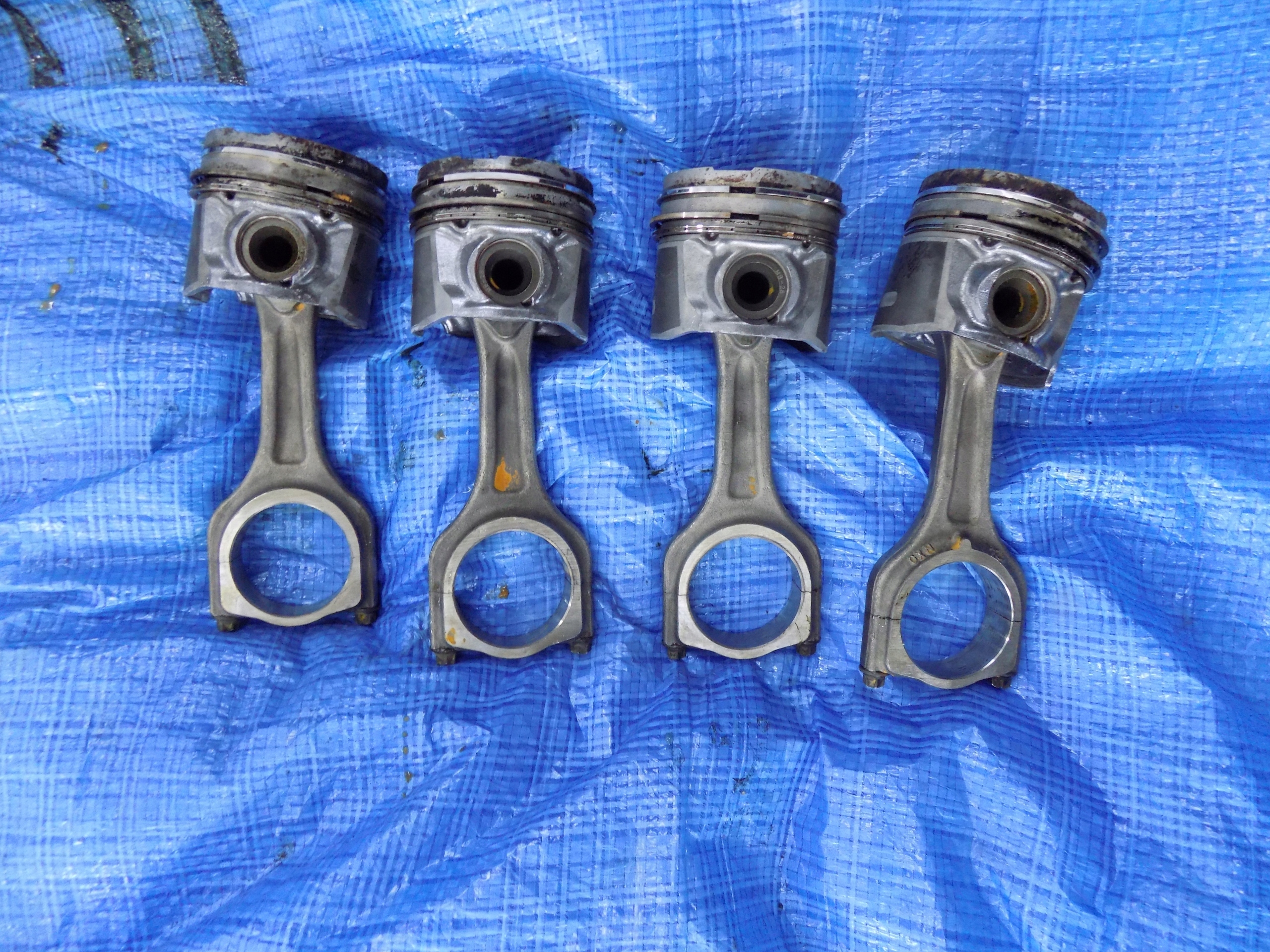 Piston Pistons Bielle KOMPLET BIPPER 1,4HDI 8HS