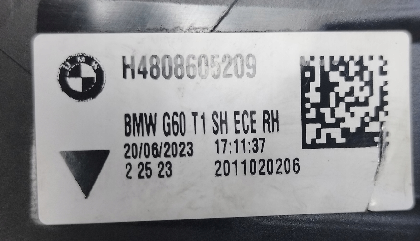 BMW 5 G60 light right rear part rear 8086052 20.06.2023