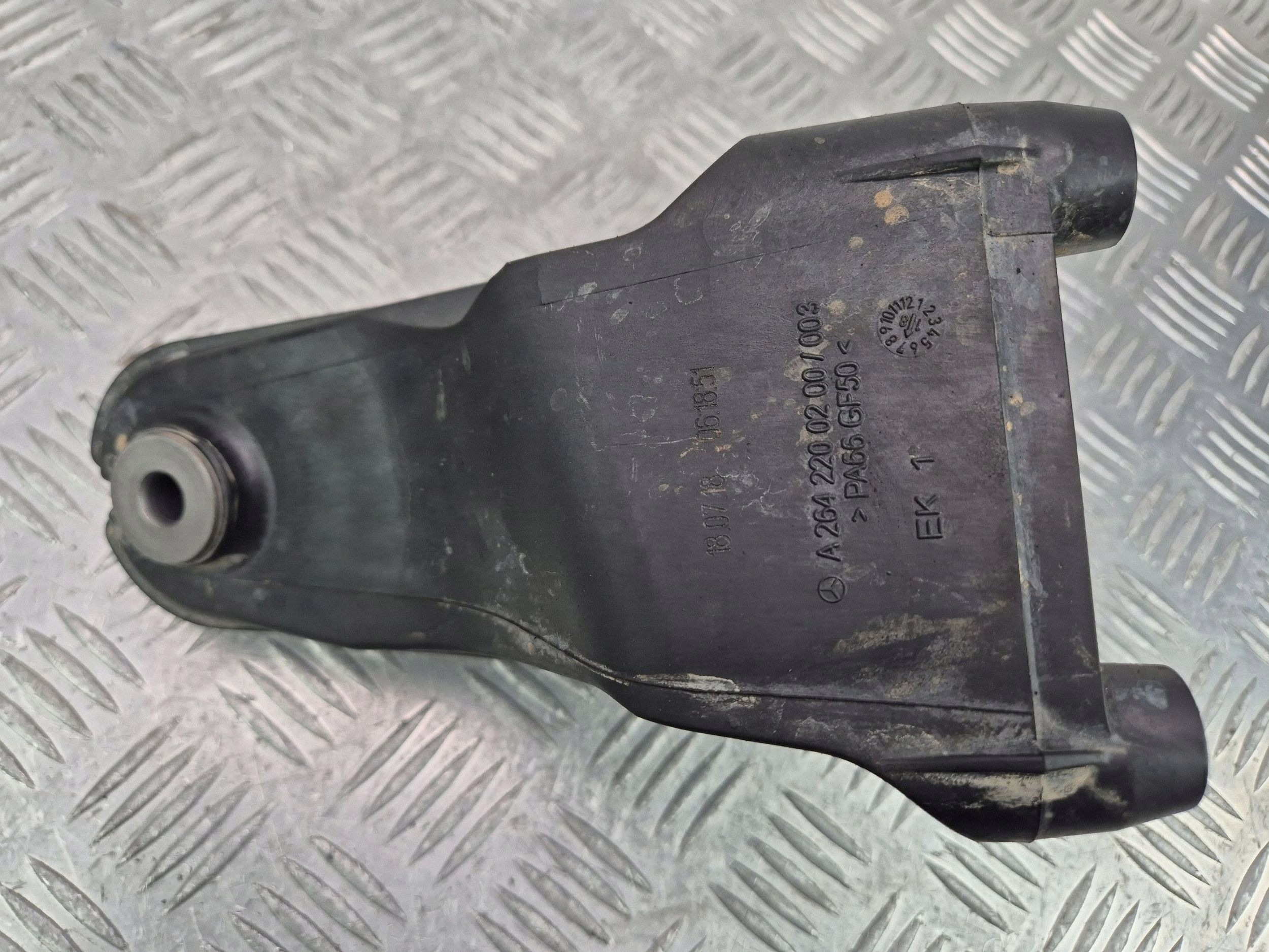 engine mount Mercedes C200 W205 M264.920 A2642200200