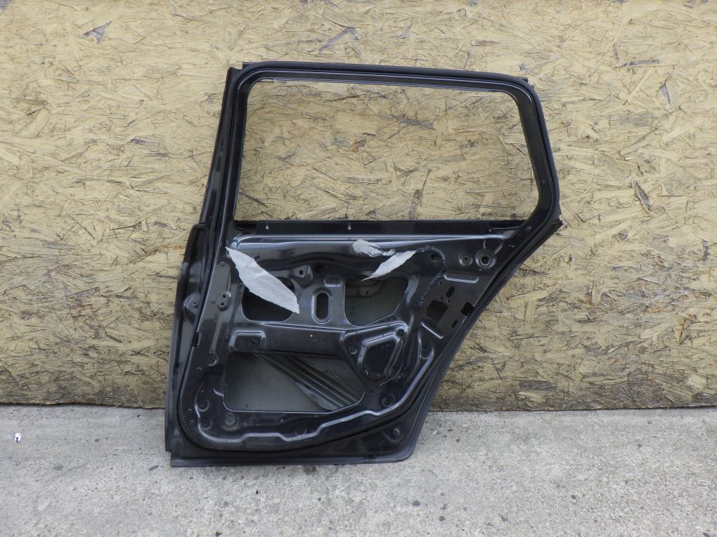 BMW 5 F11 KOMBI door right rear.