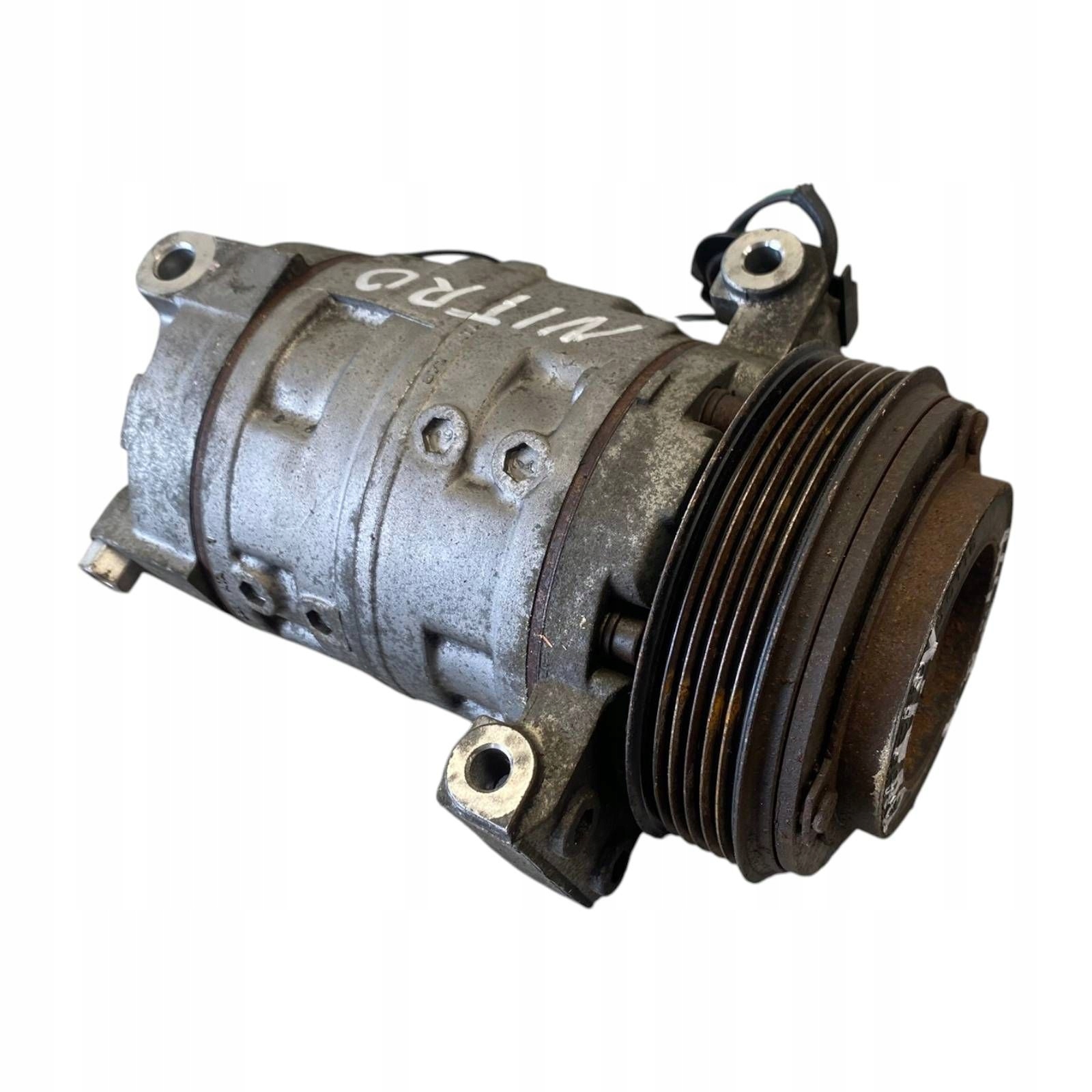 компрессор кондиционера Dodge NITRO CHEROKEE 2.8 55111401AC oe