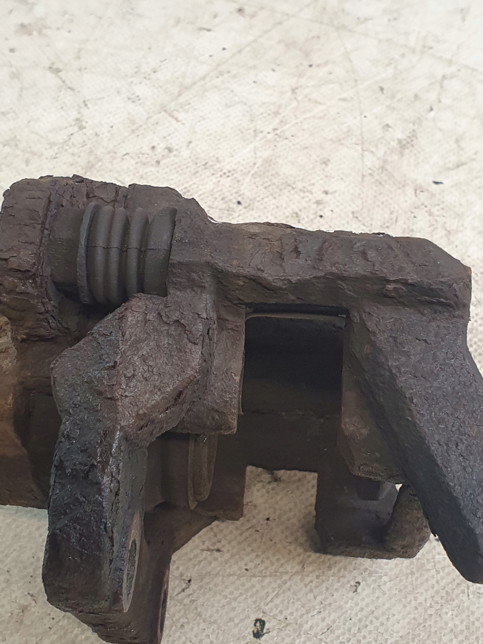caliper brake right front RENAULT CLIO II 03r. 1.5DCI