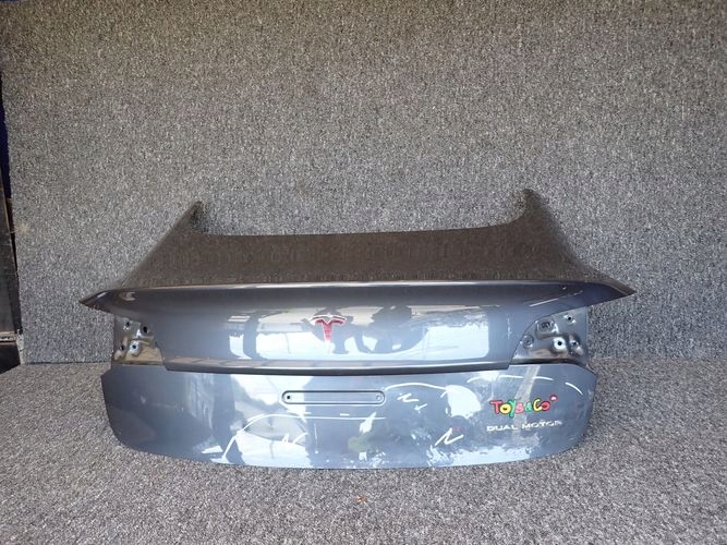 TESLA III boot doors rear part
