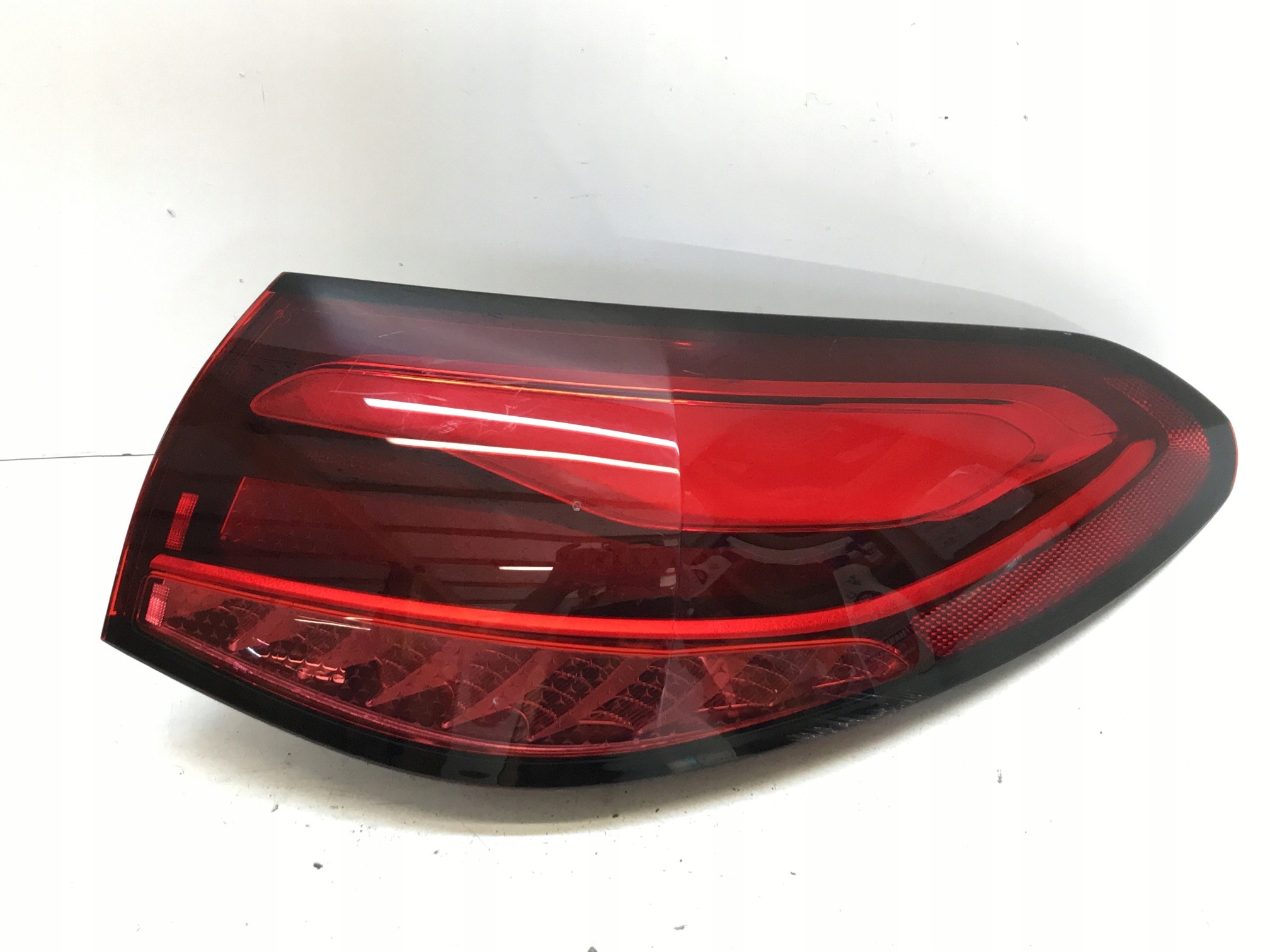 фонарь правый led MERCEDES W254 A2549064800 европа