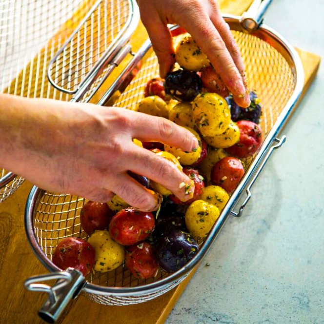 KOSZ do grillowania na GRILLU NAPOLEON KOSZ do ROŻNA do skrzydełek frytek Długość użytkowa 38 cm
