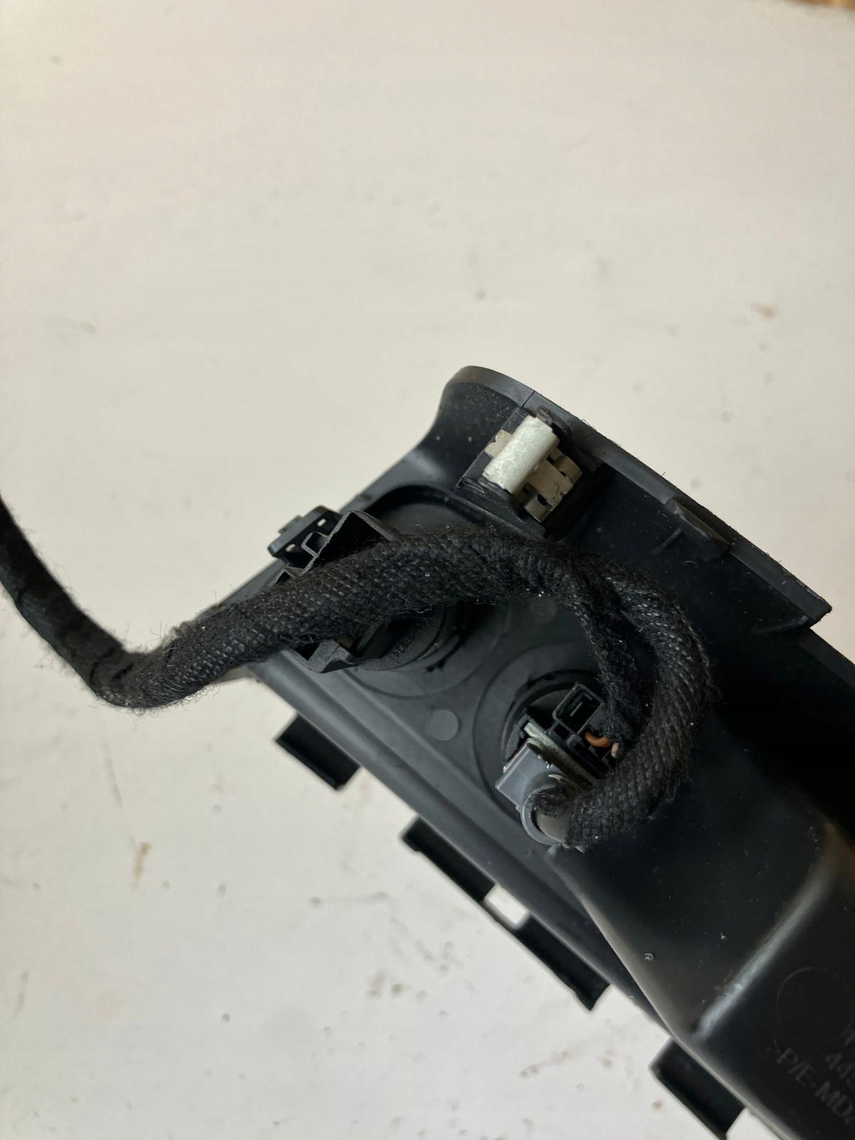 PORT adapter USB PEUGEOT 208