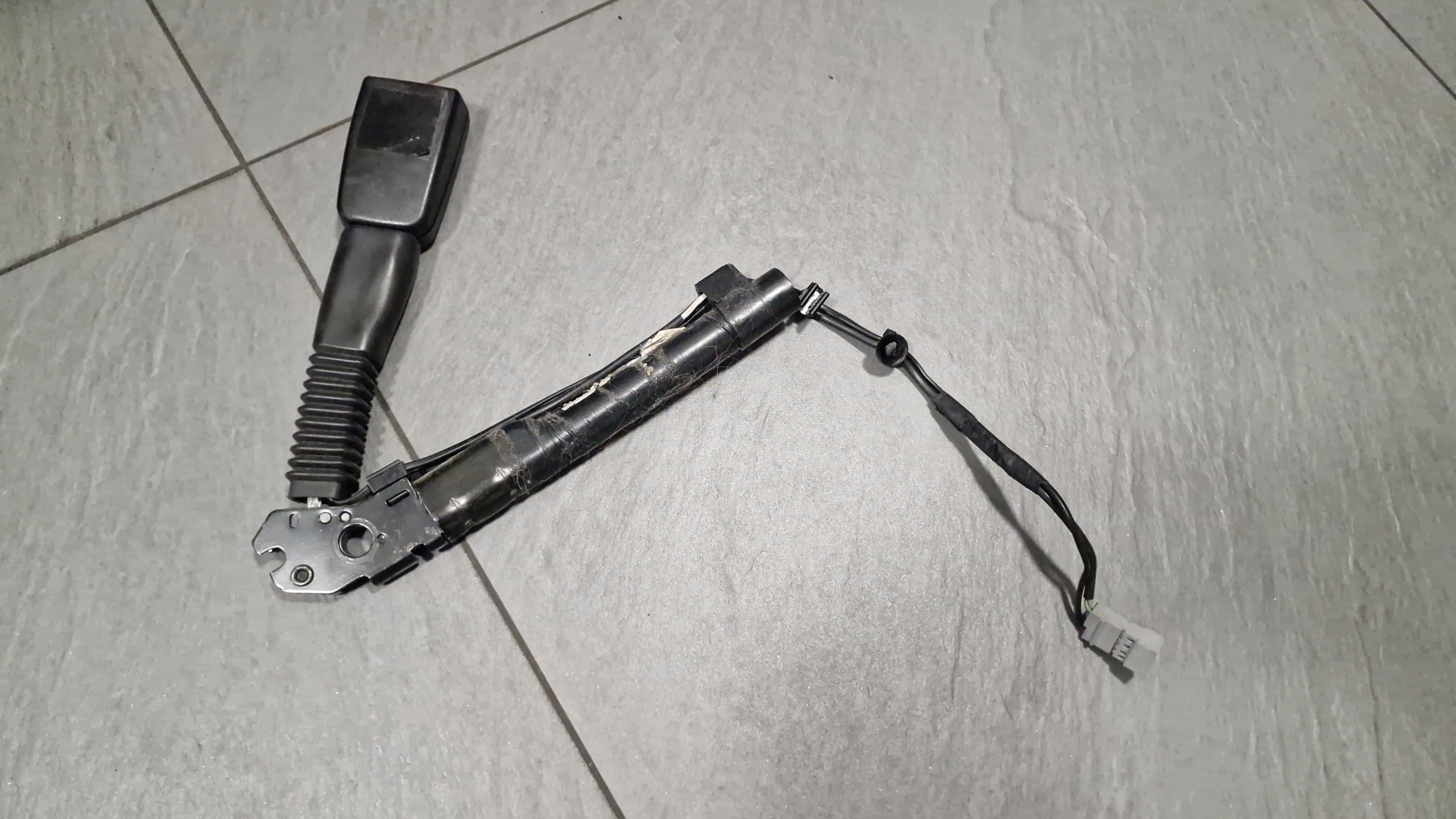 BMW E81 E82 E87 E88 торпеда консоль подушки безопасности подушка