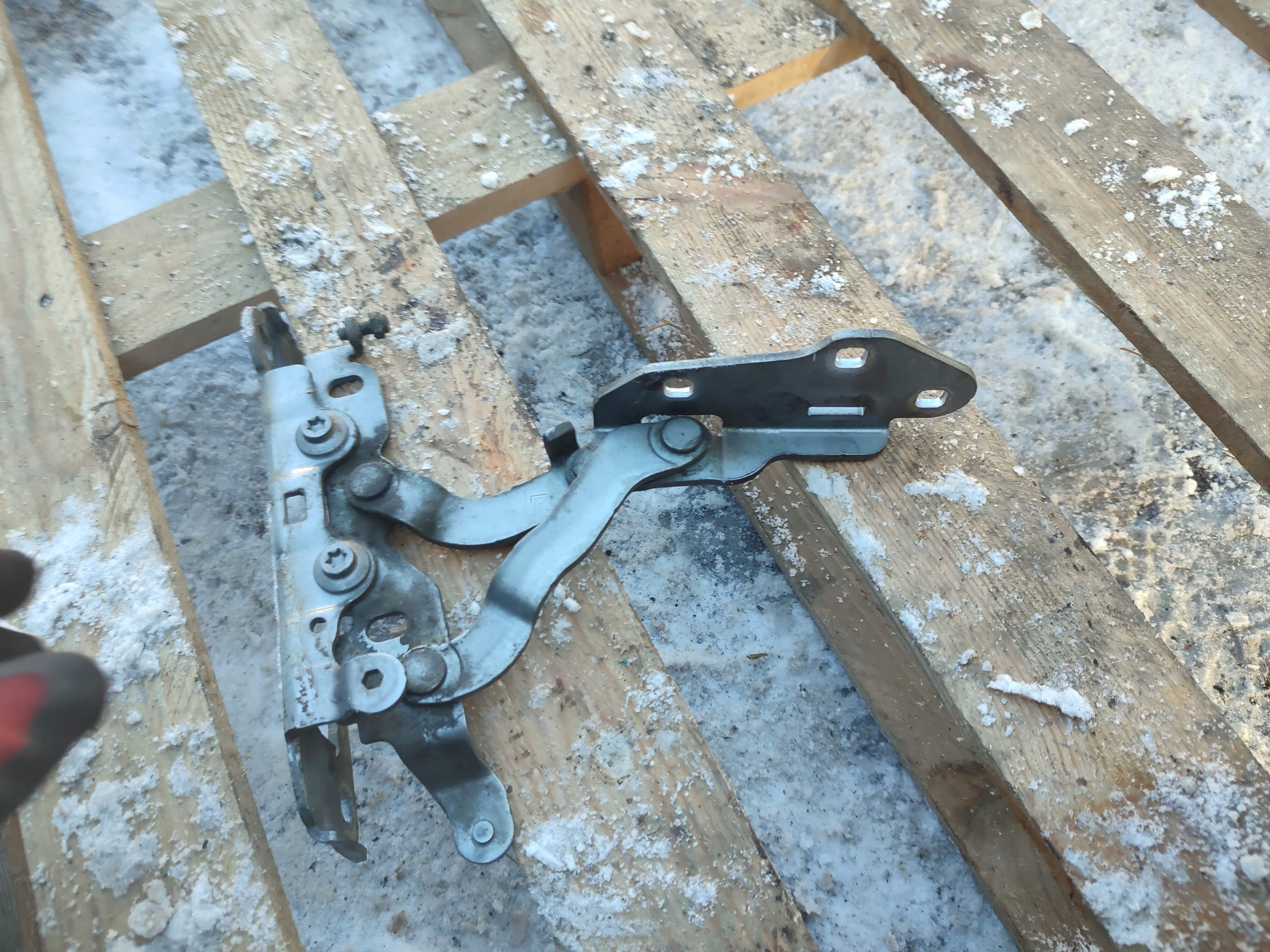 hinge bonnets left MERCEDES C W204 A2048800728