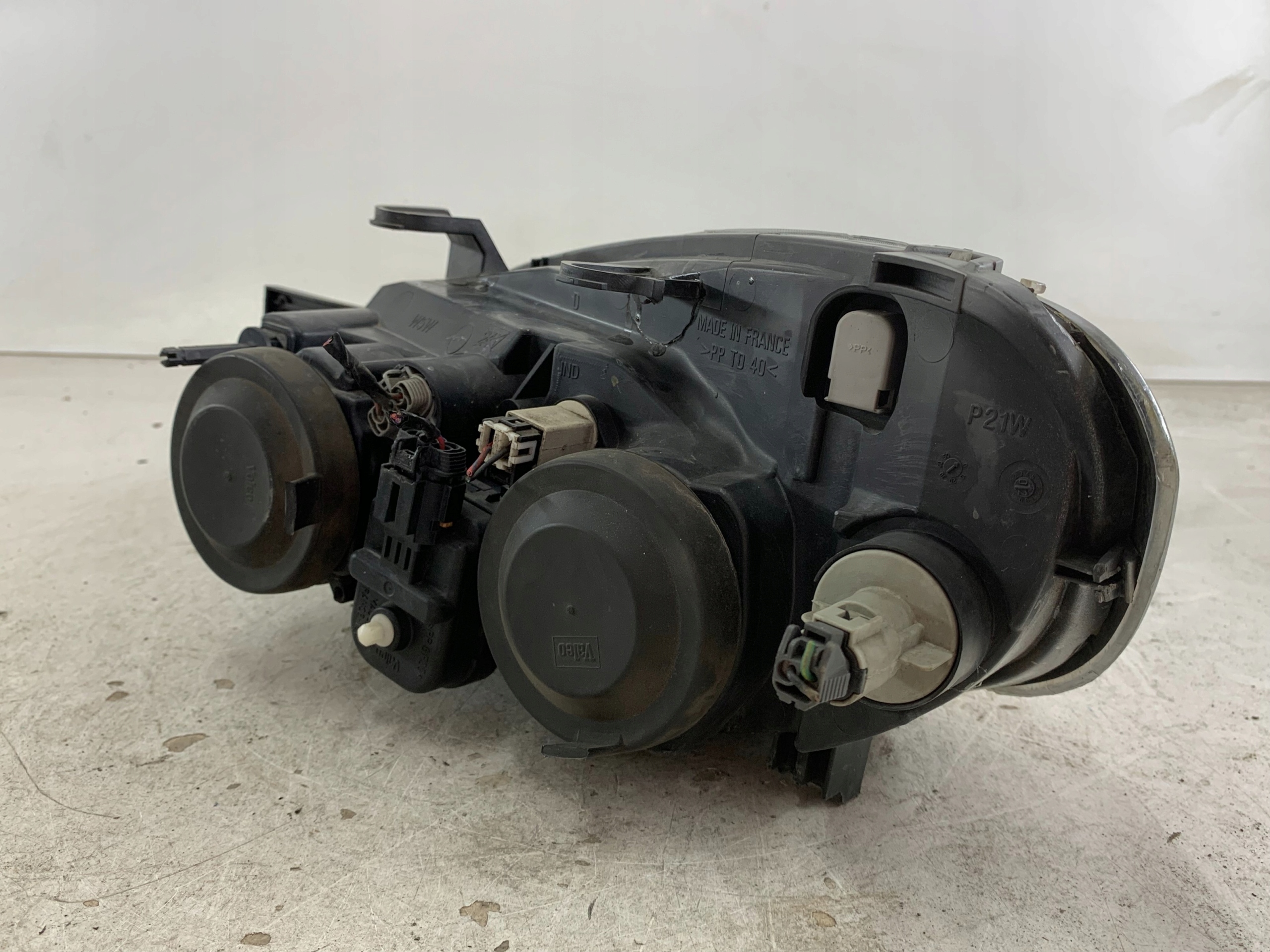light right front NISSAN PRIMERA P11 89006453