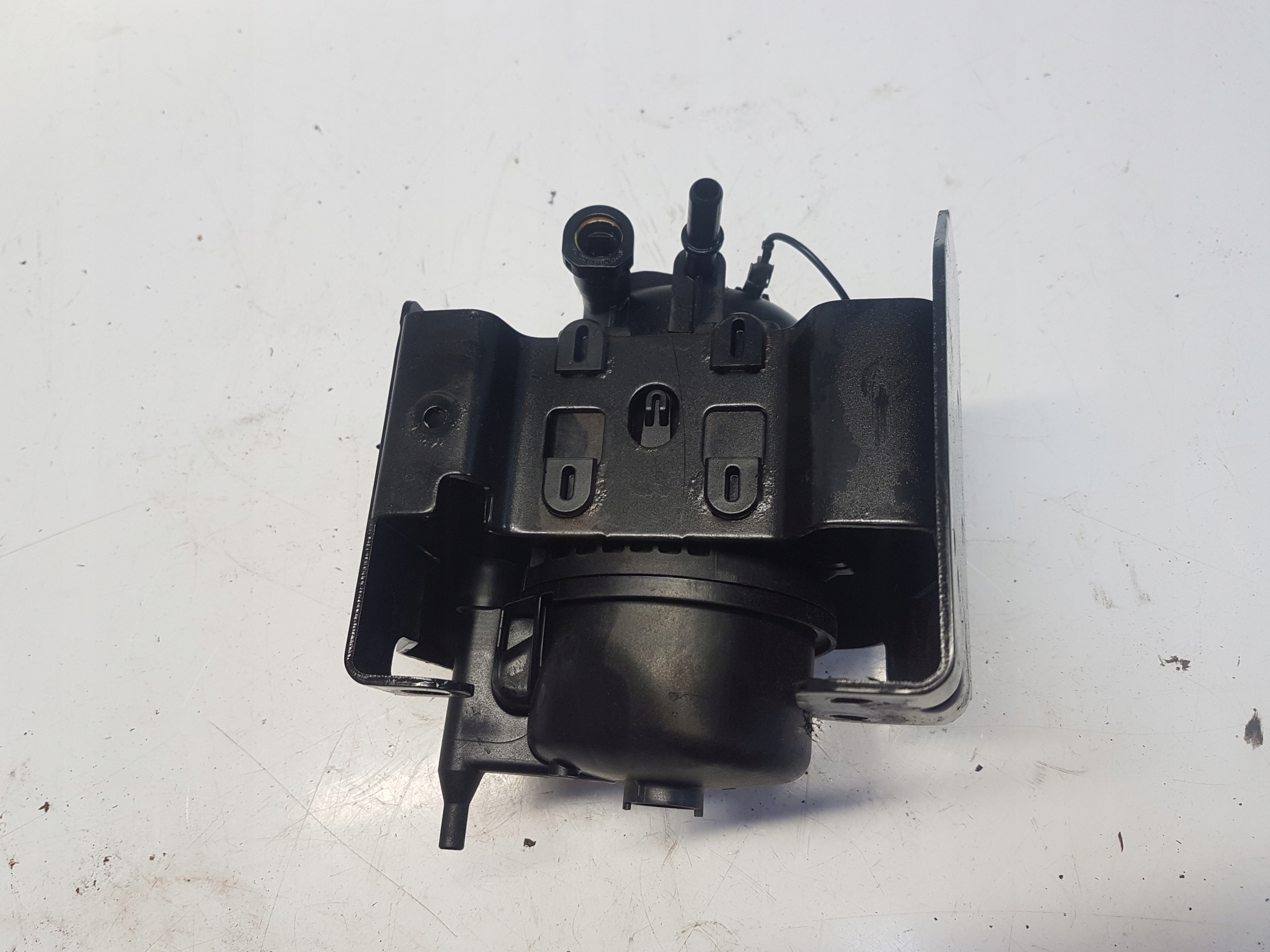 DISCOVERY SPORT L550 паливний фільтр GJ32-9B072-AD