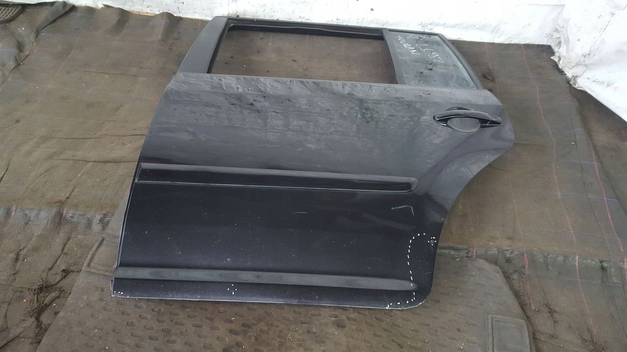 door rear part rear. left VW Touran LC9Z