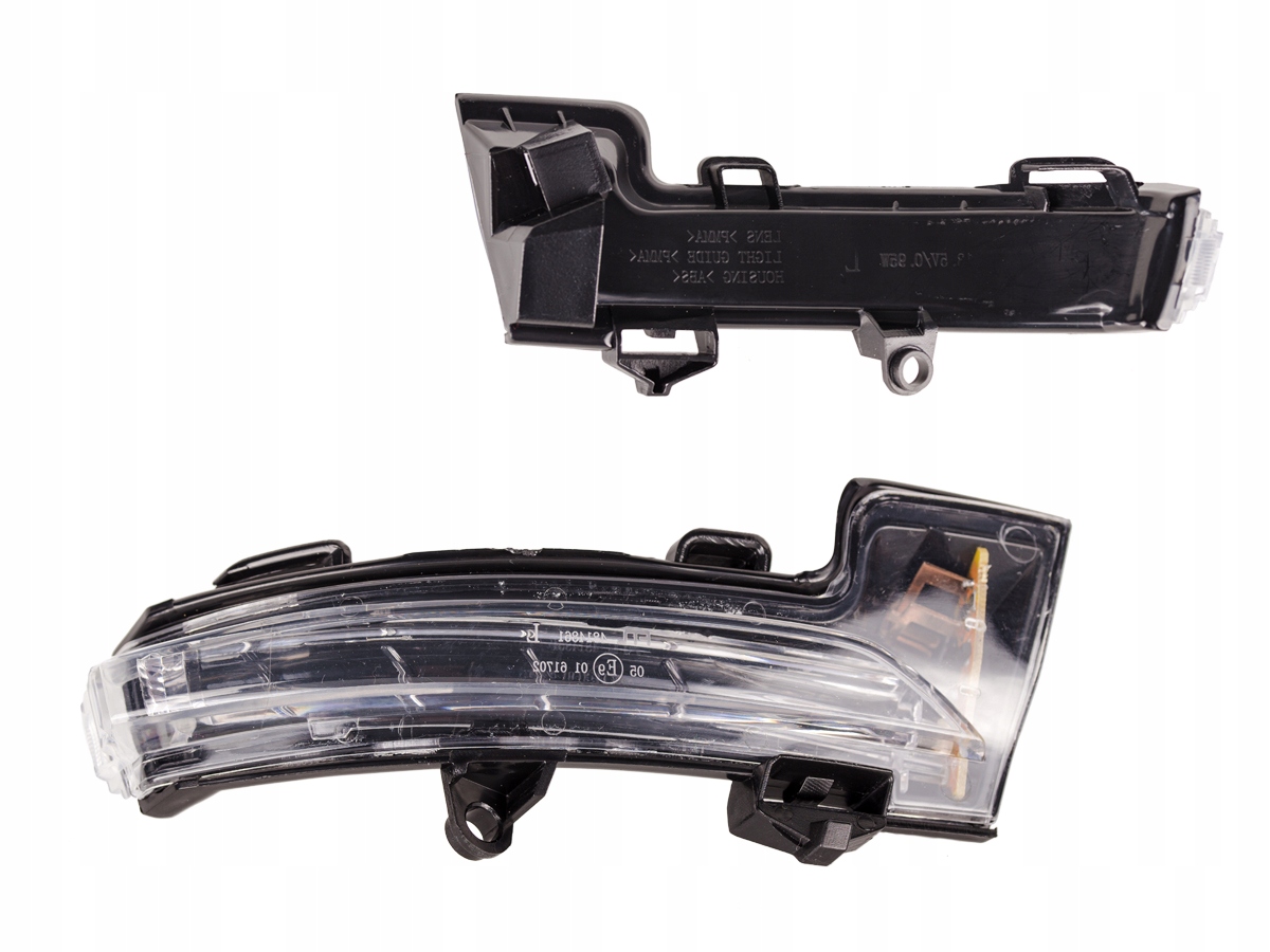 SKODA OCTAVIA III migacz obudowy lusterka prawy