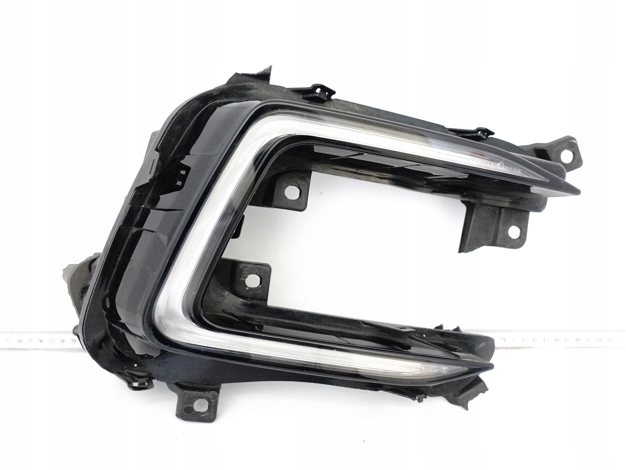 VW PASSAT B8 3GD GTE LIFT 19-23 light LED DRL right W bumper front
