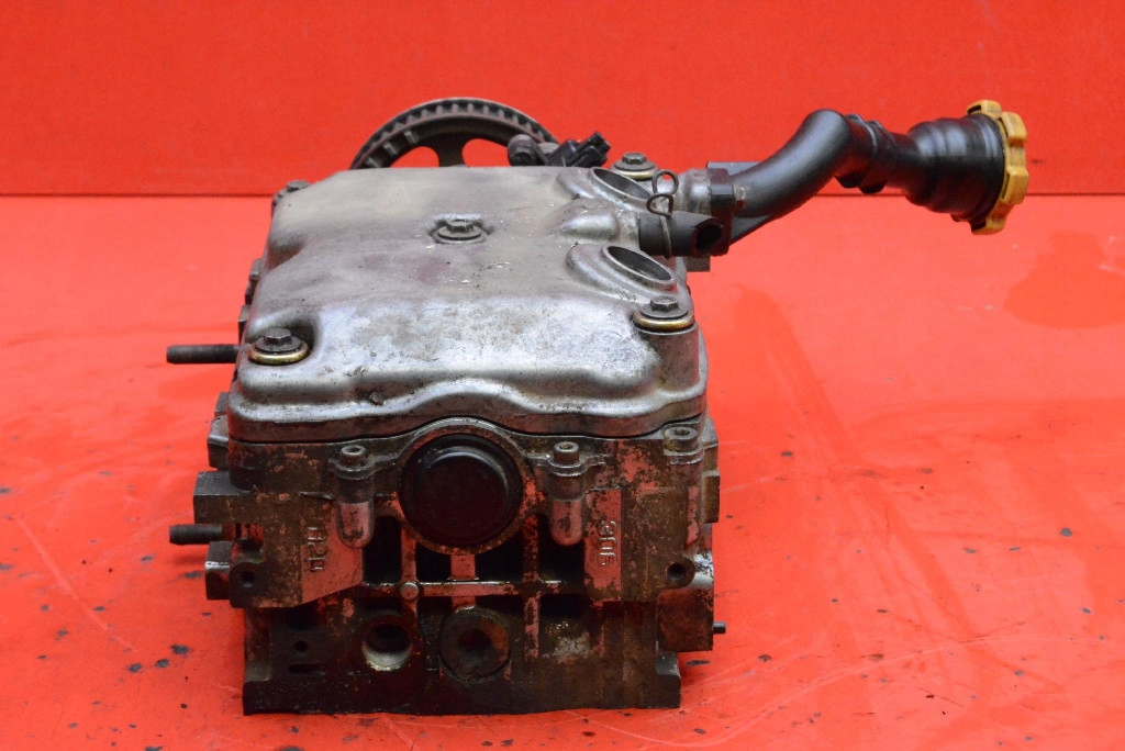 head. of the engine left SUBARU FORESTER 2 II 2.0 B 125 KM 02-05