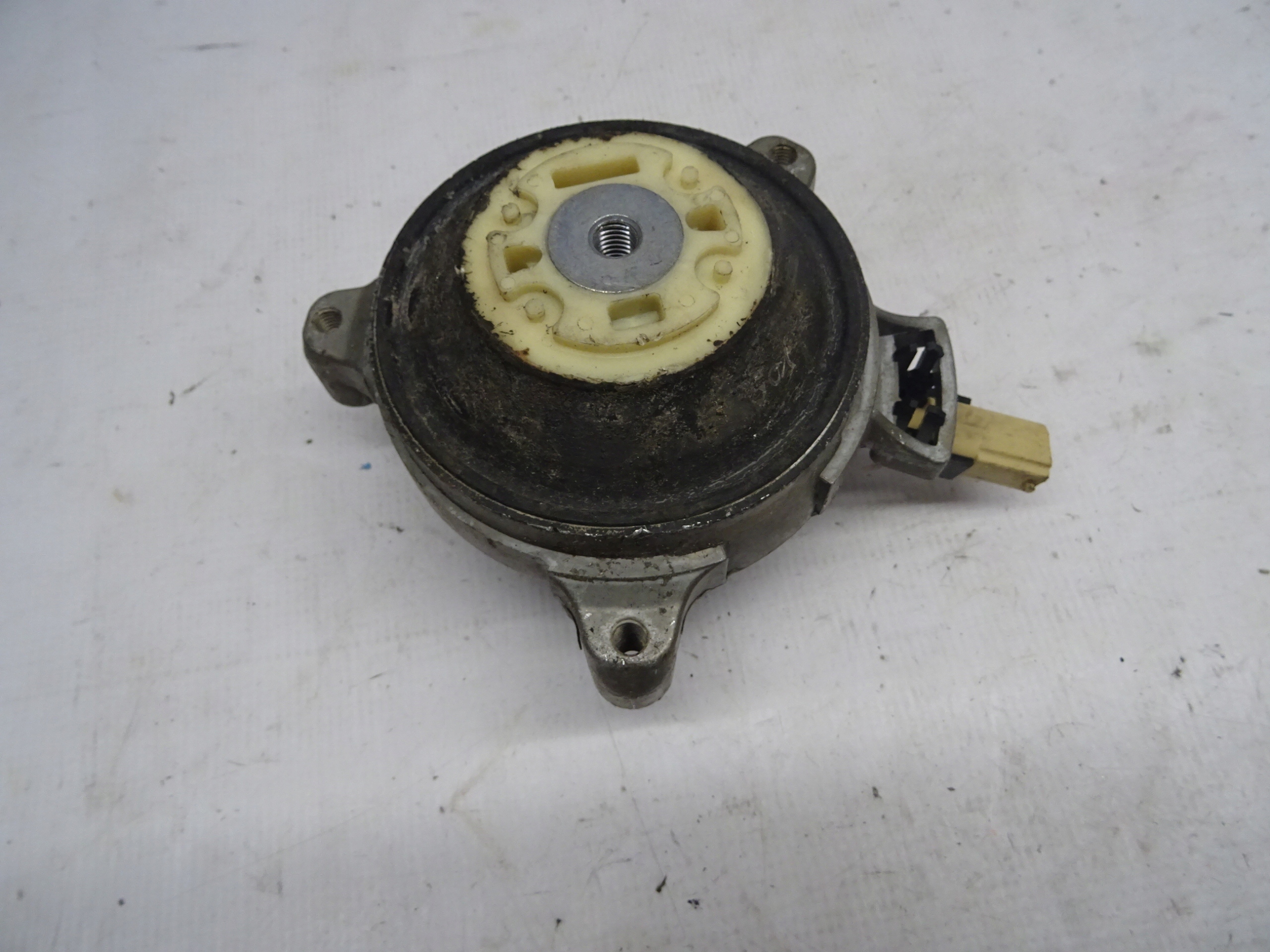 AUDI Q7 ПОДУШКА ДВИГУНА TYLNAm0399151m НОВЕ