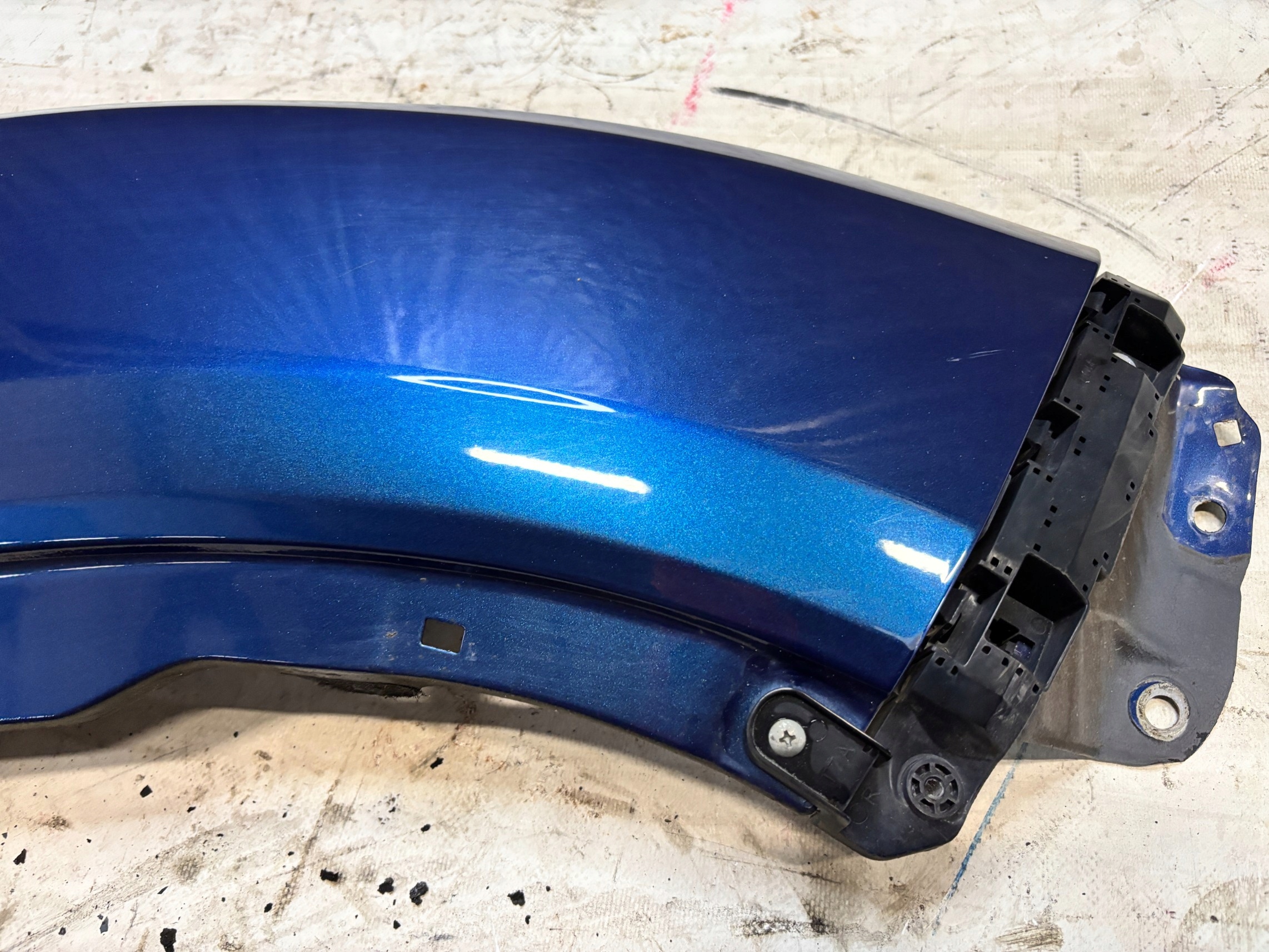 fender right front Honda HR-V II 2 k: B594P