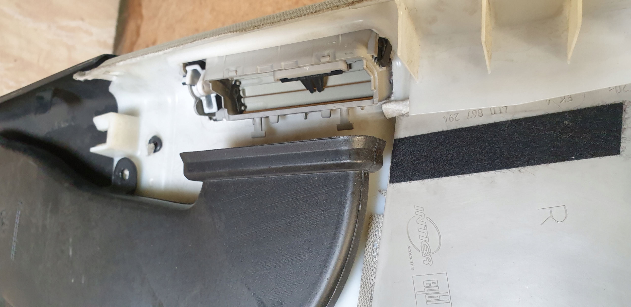 cover SLUPKA B side right upper lower grid AUDI Q7 4L SZARE OE EU