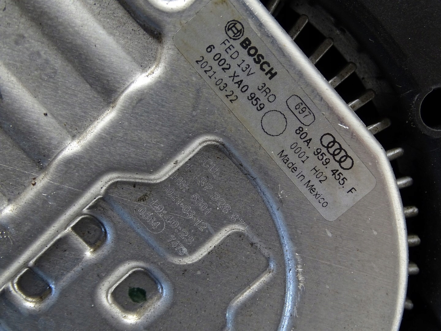 ventilátor ventylátory chladiče AUDI Q5 II 80A121003