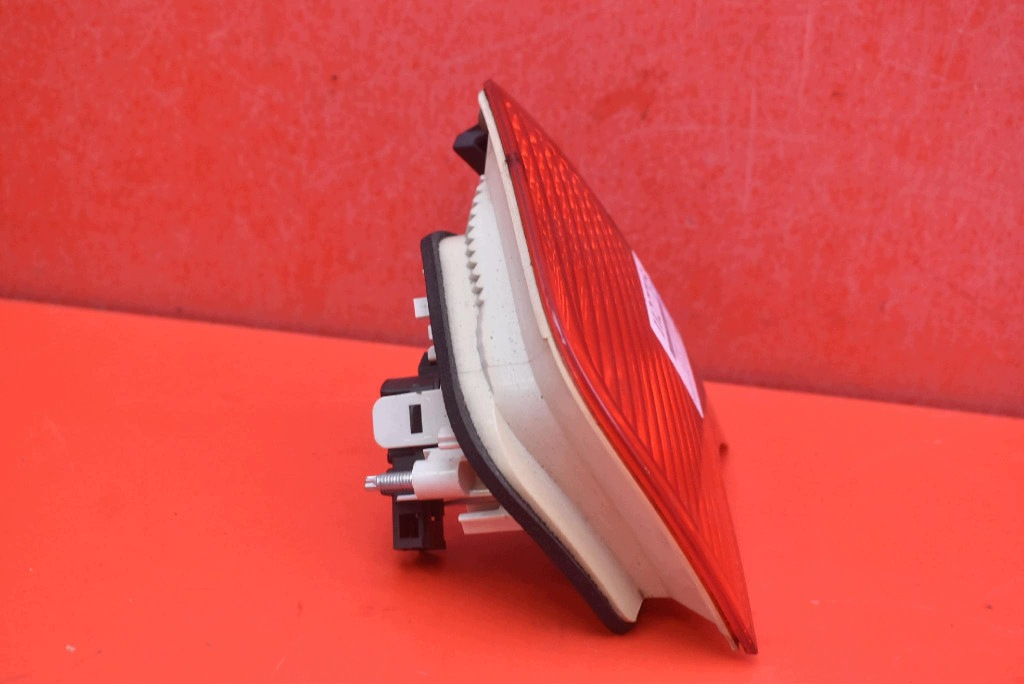 light right rear part rear 8E5945094A AUDI A4 B7 sedan 04-08