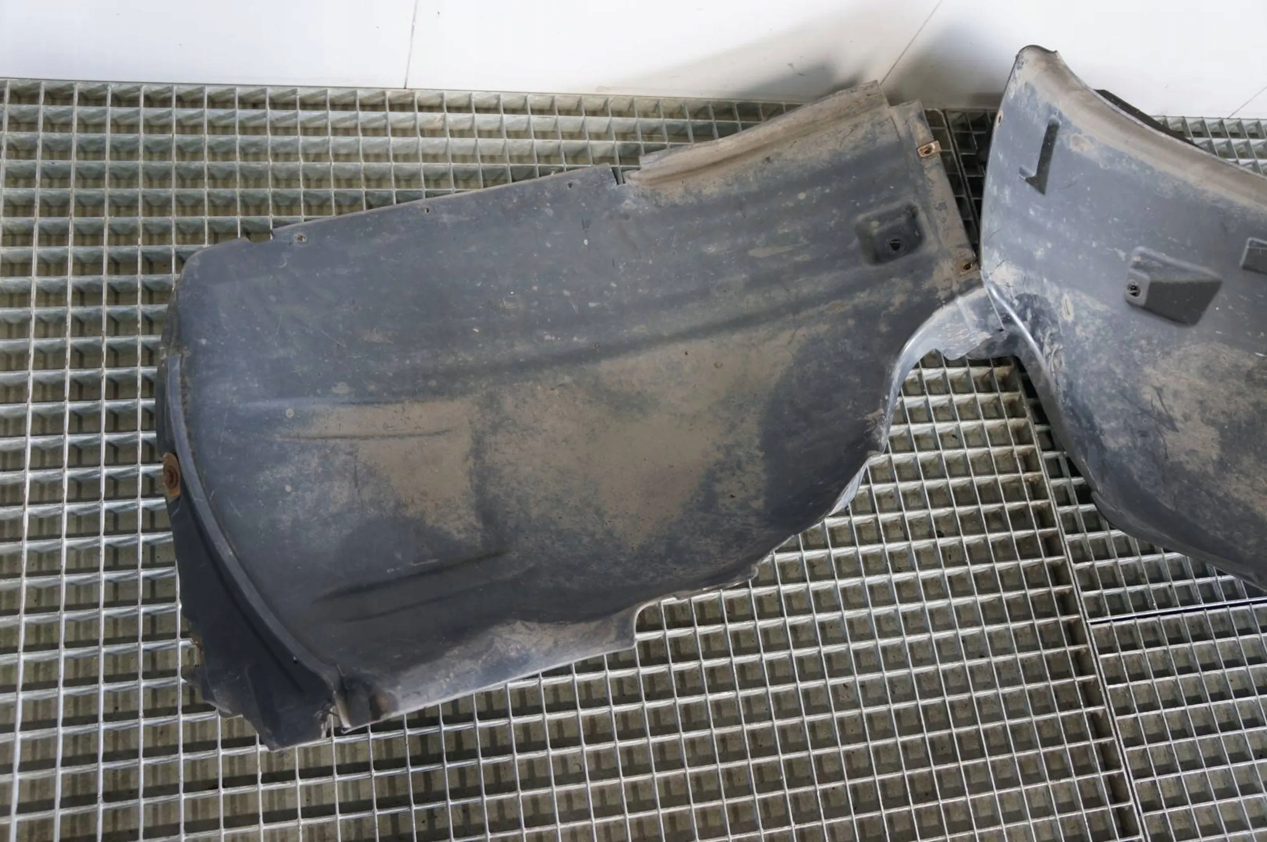 NADKOLE LEWY PRZÓD PRZEDNIE MERCEDES GL X164 Typ samochodu 4x4/SUV