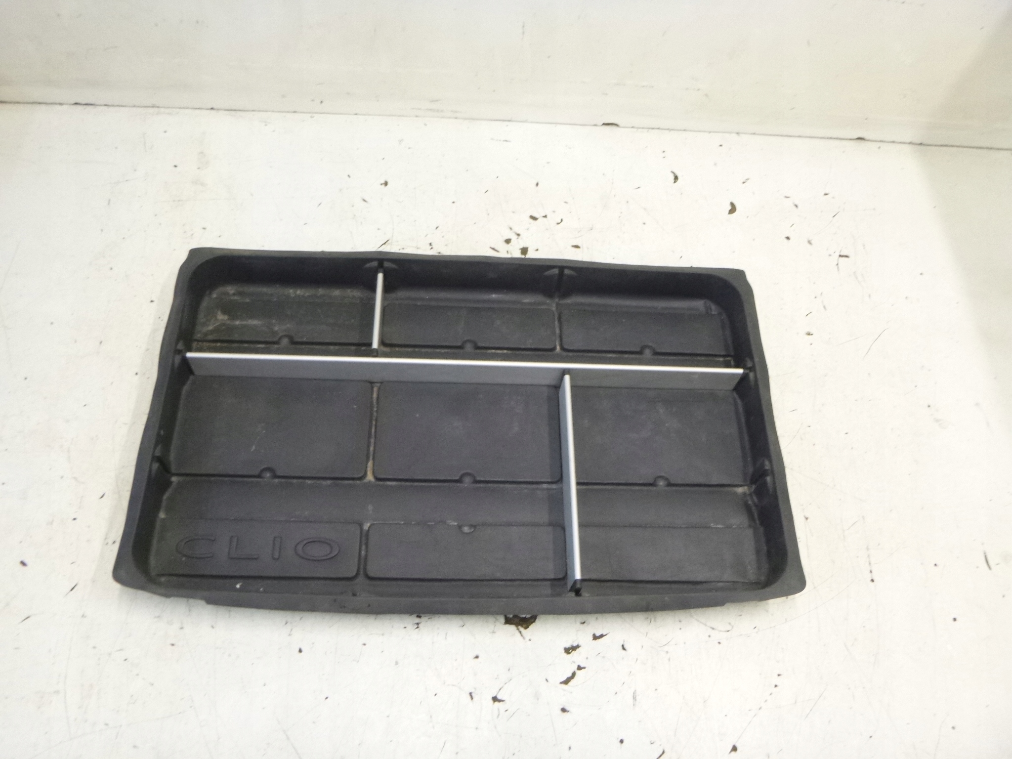 Kuweta boot Renault Clio III 2010r. 3d 7711237297