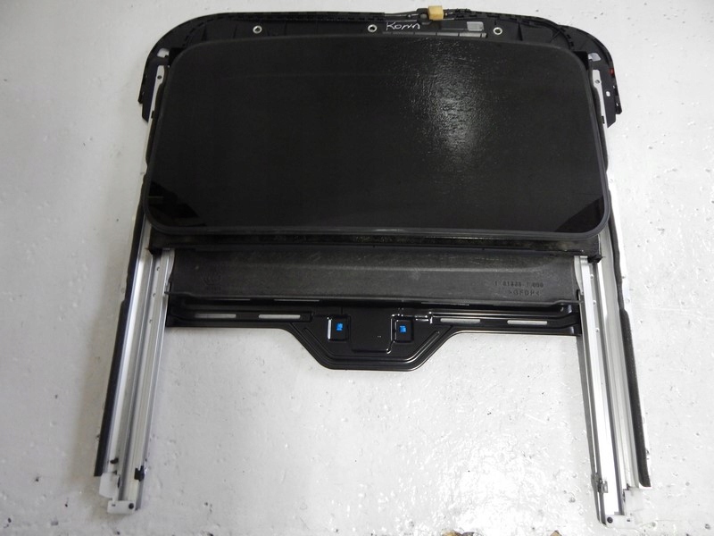 ЛЮК НА КРЫШЕ HYUNDAI KONA 17-22