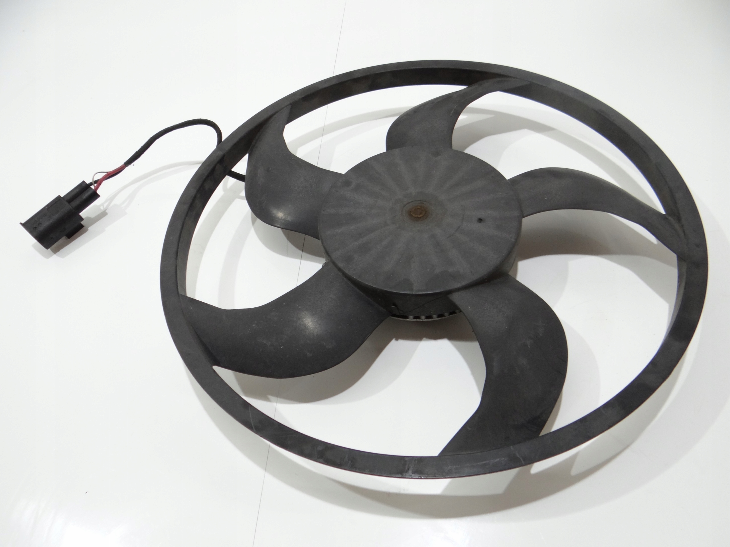 ventilátor chladiče BMW E60 E61 LCI N47 2.0D 7594465