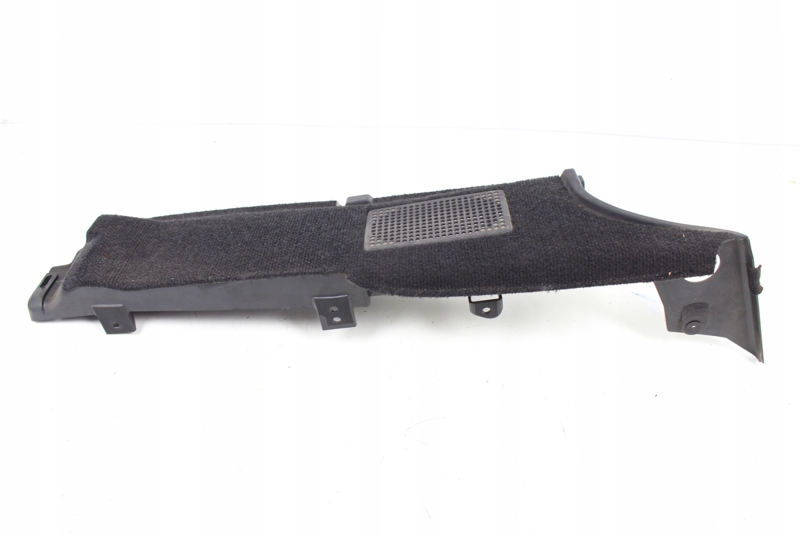 OSŁONA POŁKA BAGAŻNIKA PRAWA VW PASSAT B2 HB 1984r