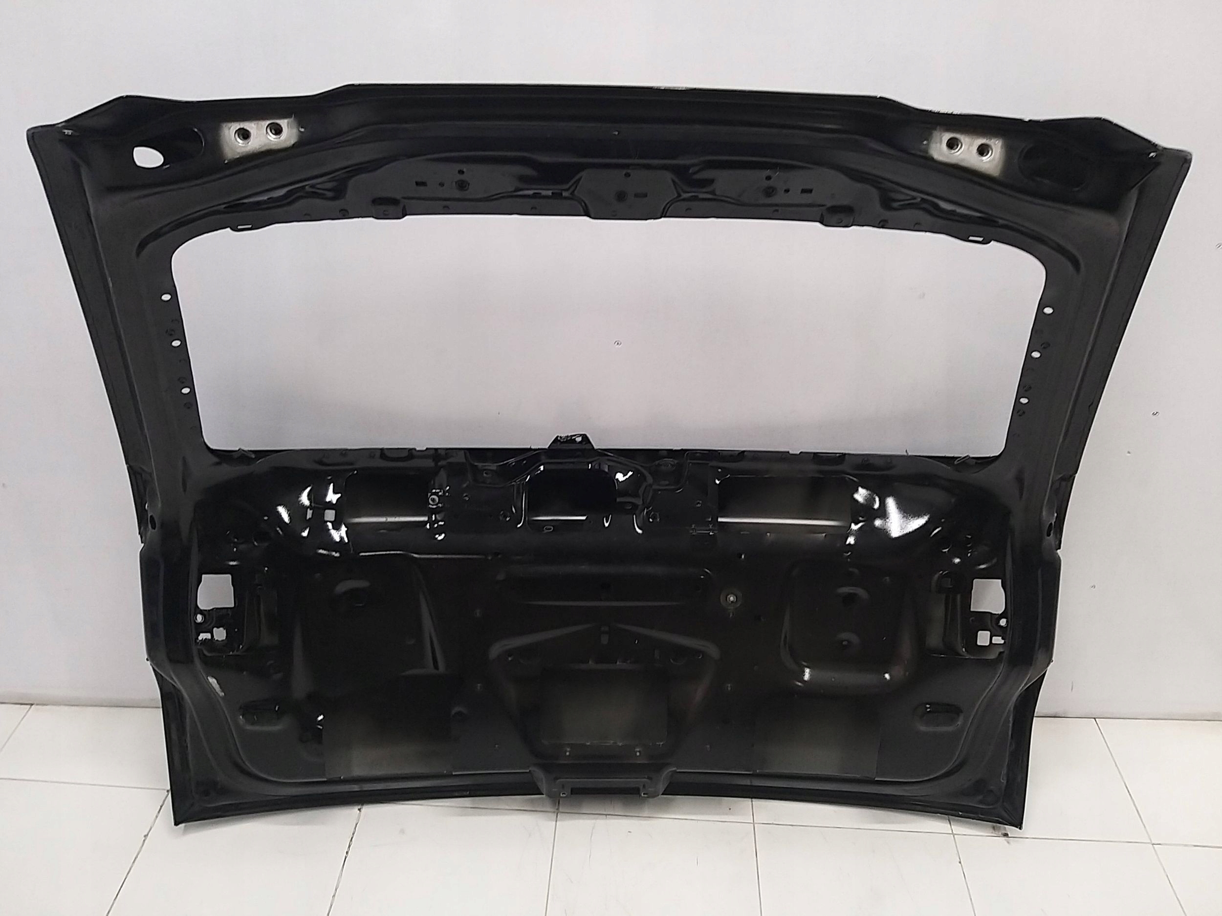LAND ROVER DISCOVERY SPORT 14- trunk door boot rear part