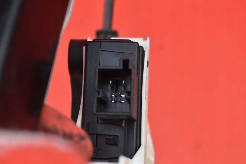 window regulator right rear part 8K0959812 AUDI A4 B8 KOMBI 07-11