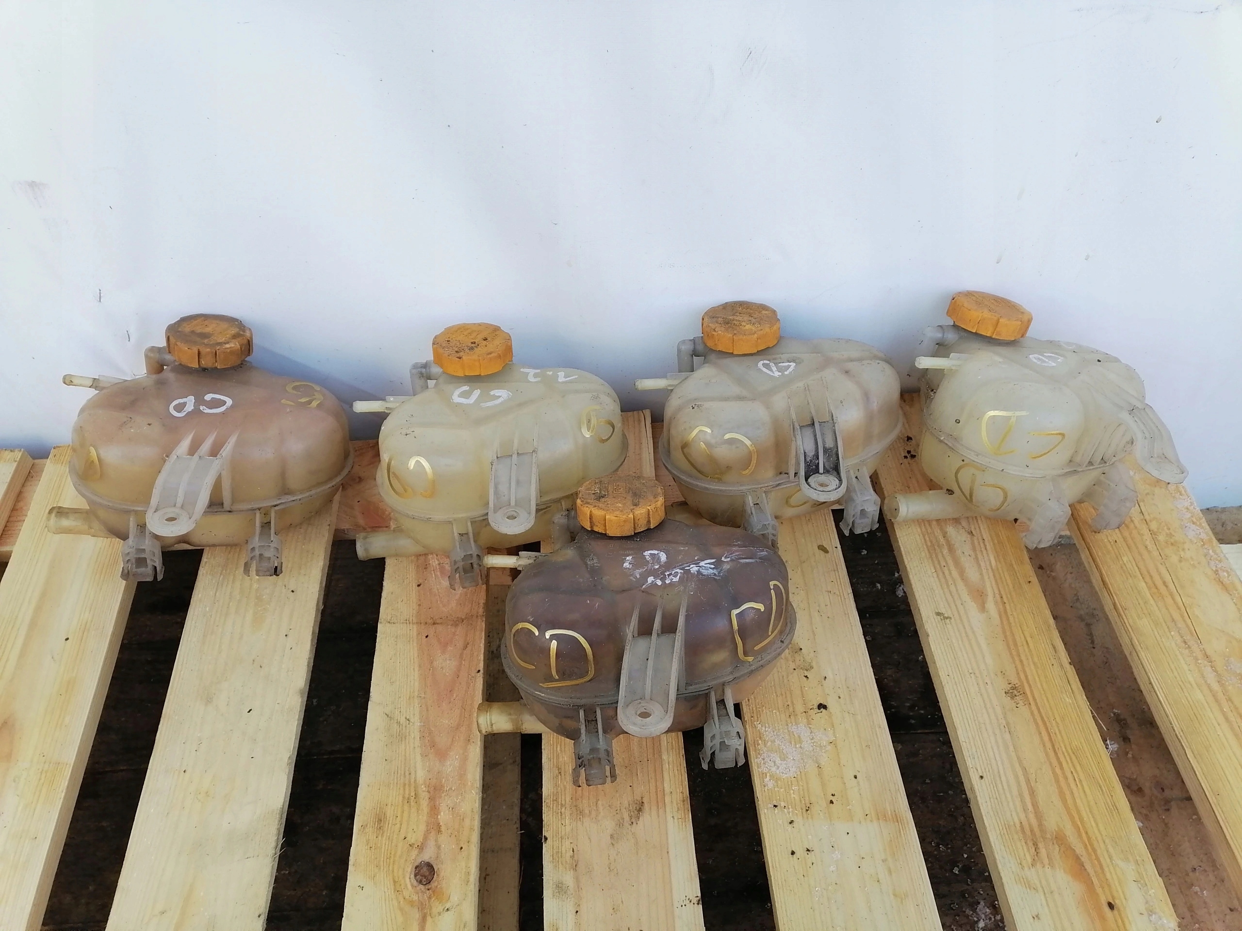 Réservoir eau OPEL CORSA D 55702164