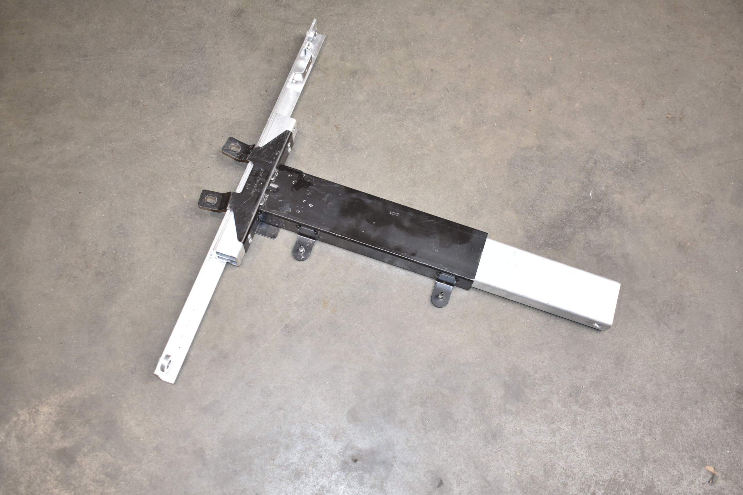 IDEALNY support sider pillar MERCEDES W206 C63 1